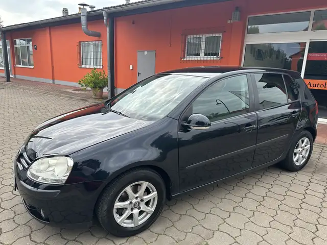 2004 Volkswagen Golf in Blue for sale