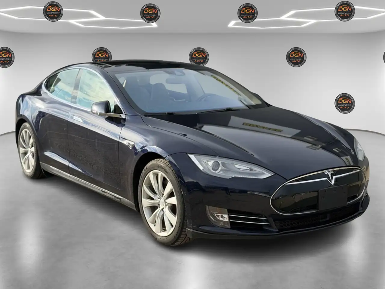 2015 Tesla Model S