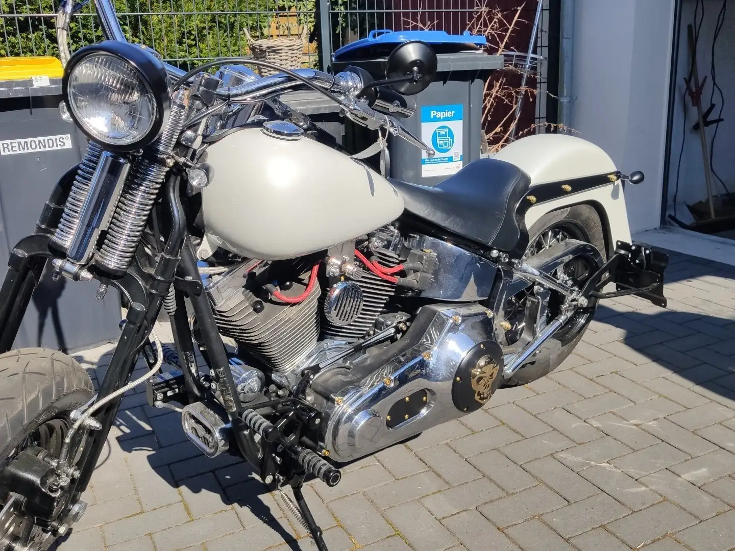 Harley-Davidson Softail Springer Blanco - 1