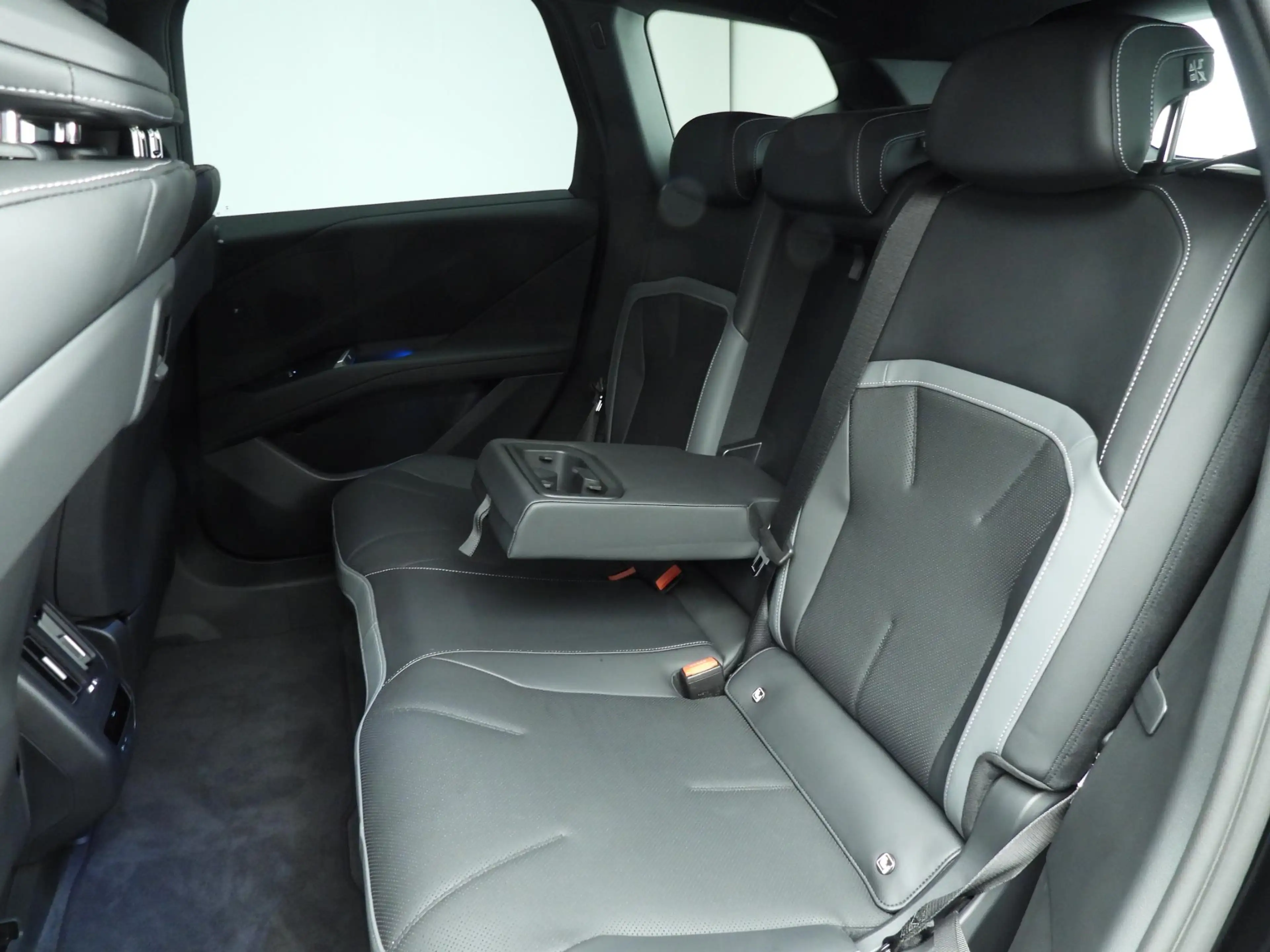 BMW iX3 50 xDrive | M-Sportpakket | LED | HUD | Active cru — photo 8