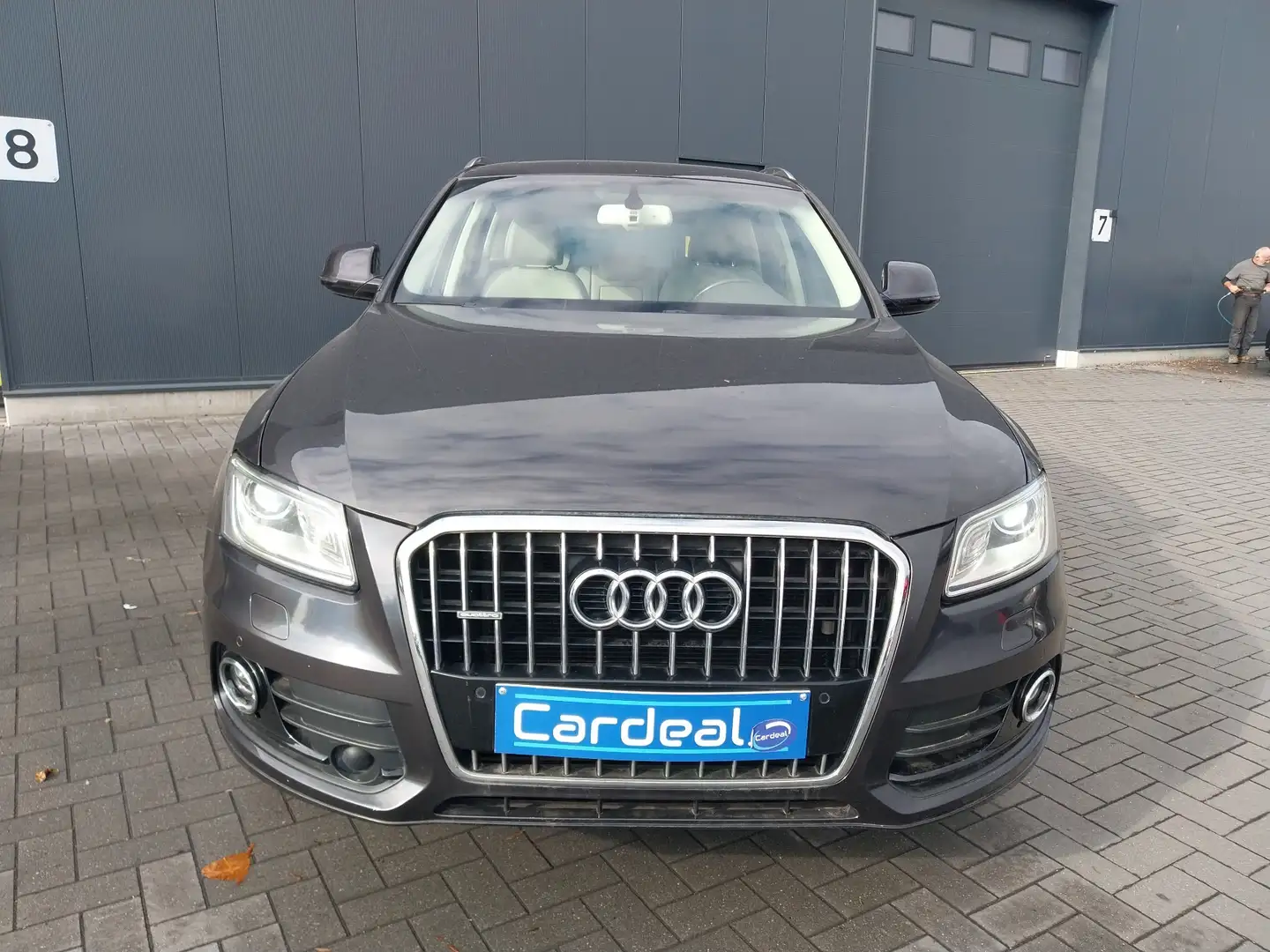 Audi Q5 2.0 TFSI Quattro /GPS/CUIR/ATTACHE-REMORQUE/ Bruin - 2