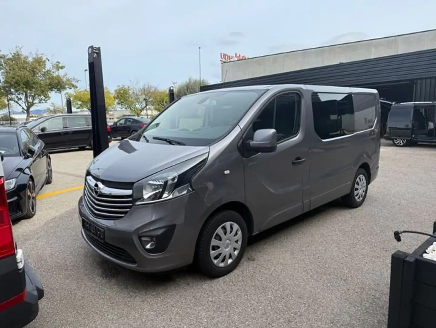 Opel Vivaro 1.6 CDTI S/S 88kW L2 2.9t Combi Plus-6 Gris - 1
