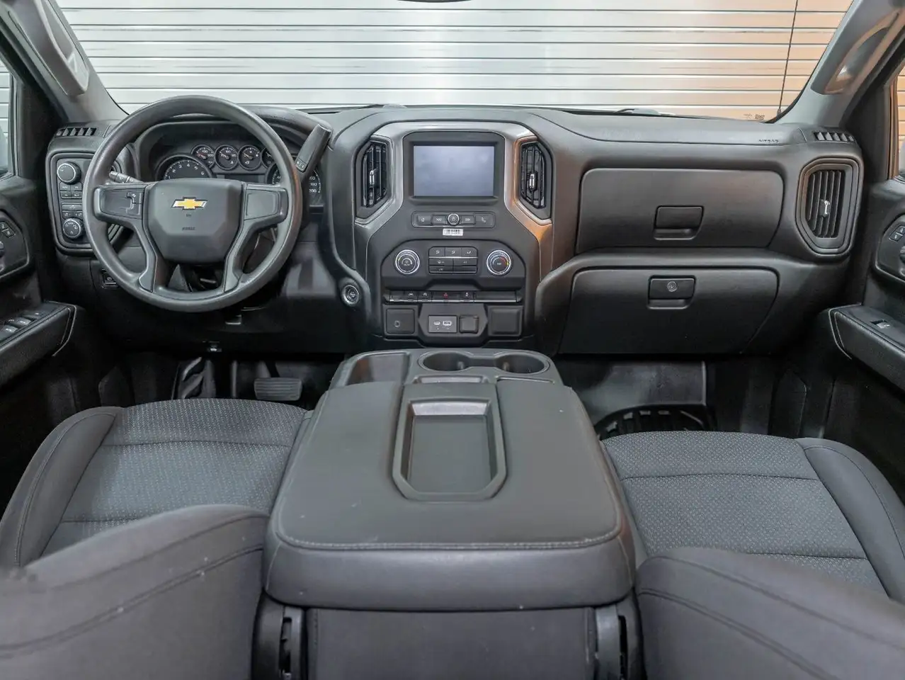Chevrolet Silverado 1500 снимка Chevrolet Silverado 1500