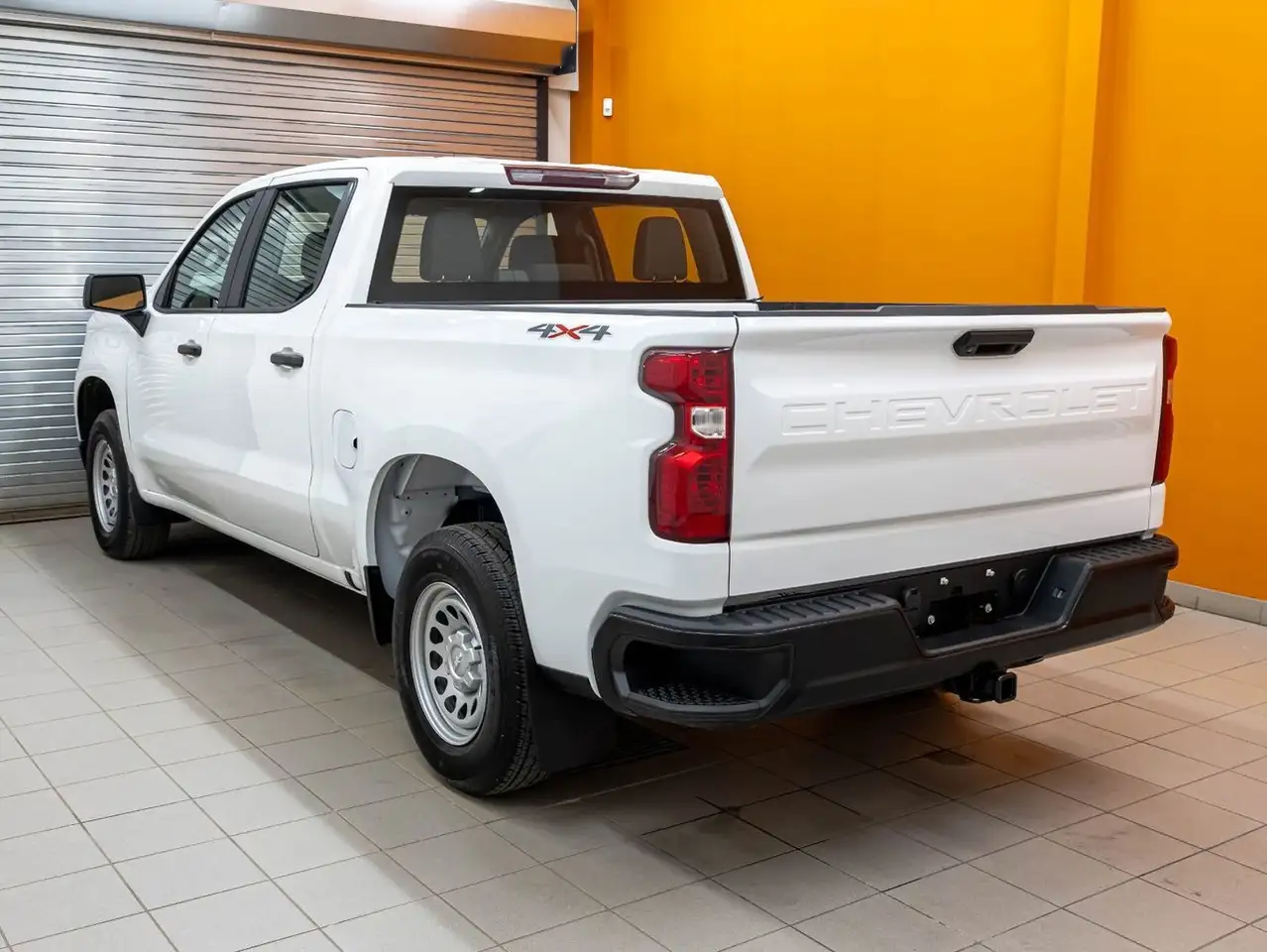 Chevrolet Silverado 1500 снимка Chevrolet Silverado 1500