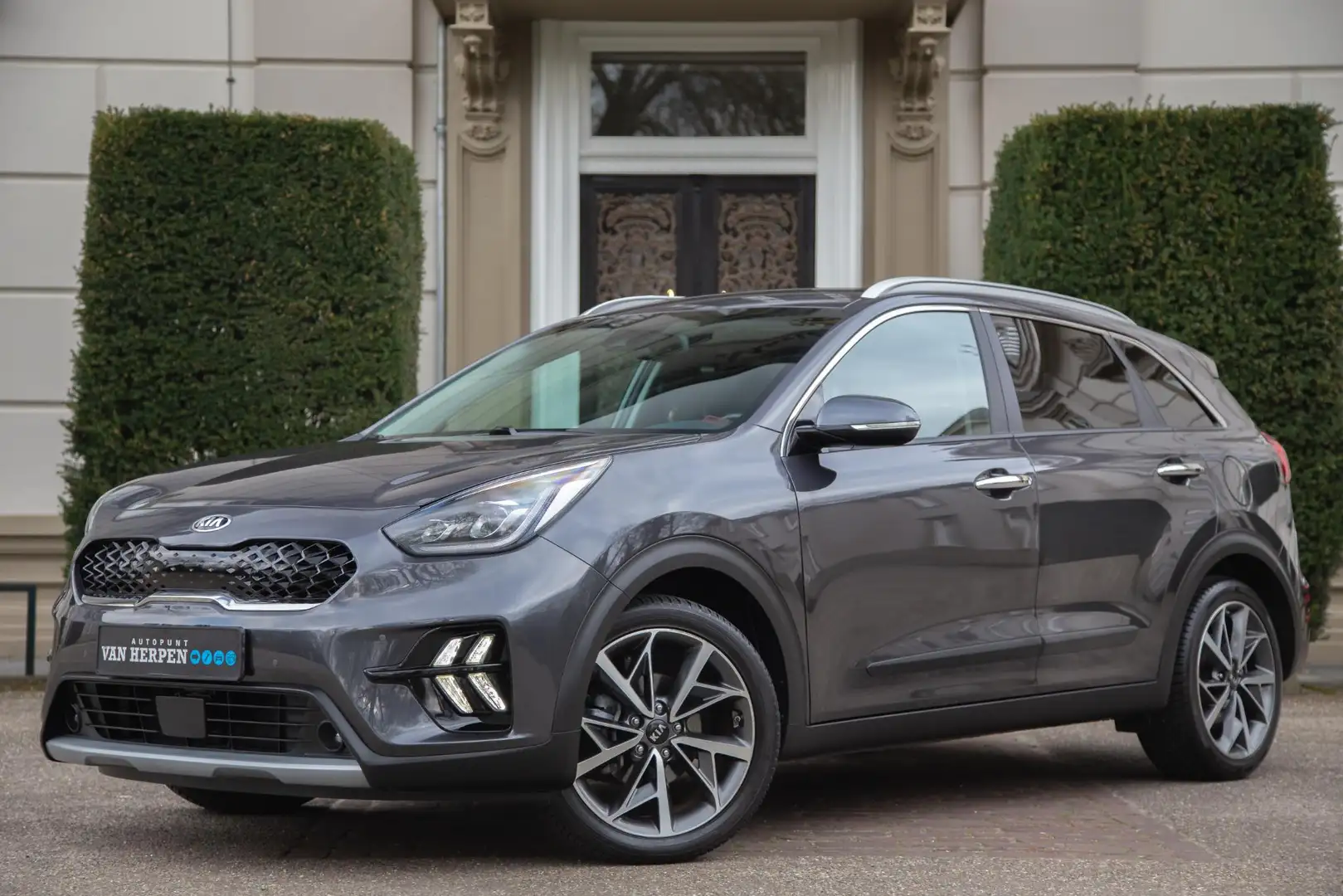 Kia Niro 1.6 GDi Hybrid DynamicPlusLine Adaptive | Camera | Grijs - 1