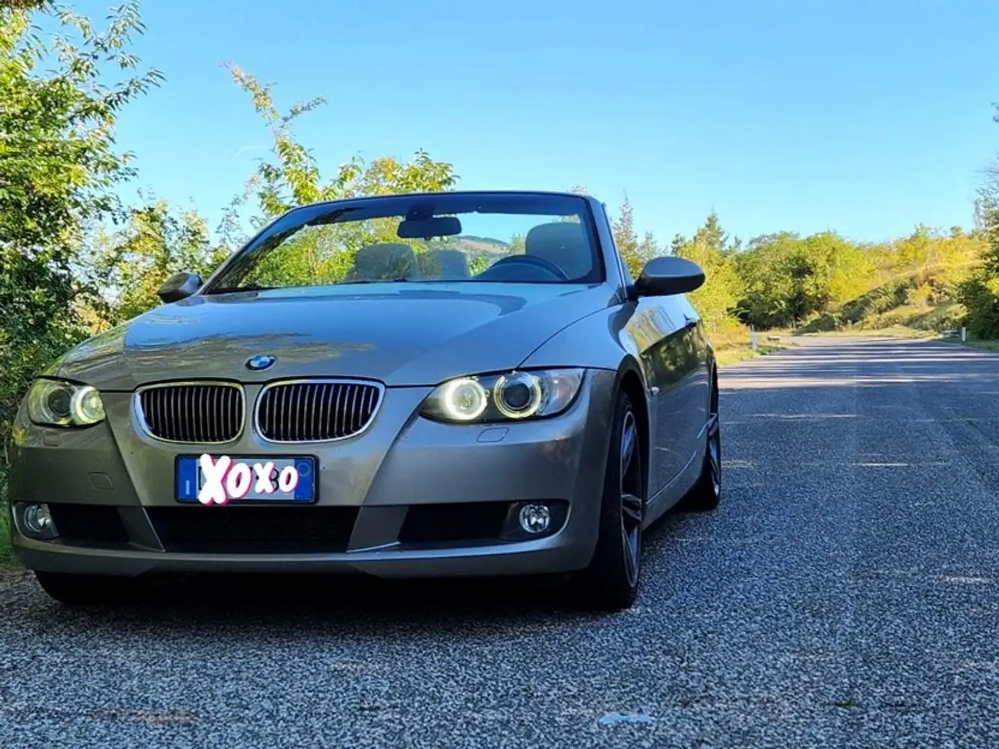BMW 320 Serie 3 E93 Cabrio 320d Cabrio Attiva Beżowy - 1