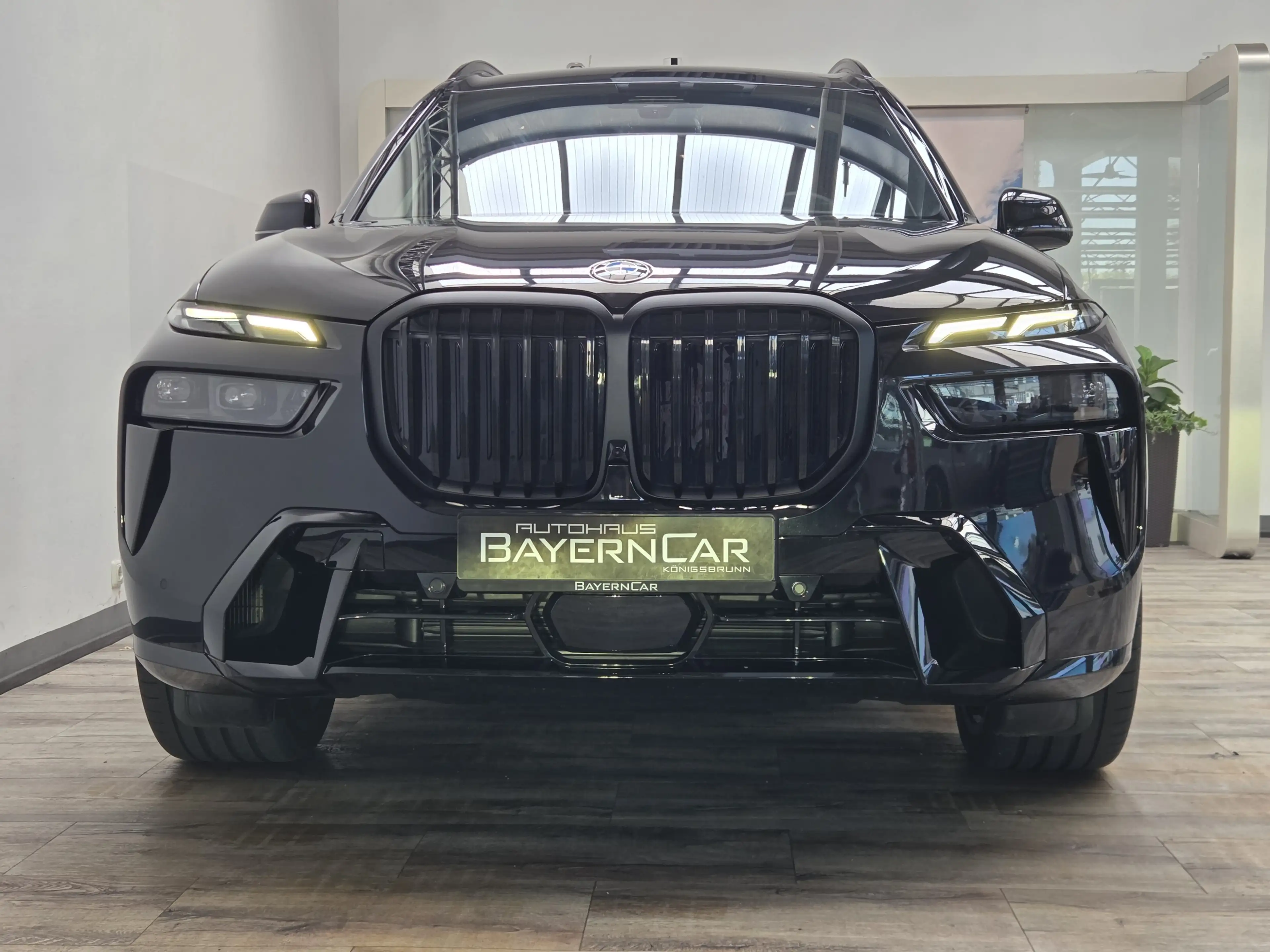 BMW X7 xDr40d M Sport Pro AHK Sitzlüftung ACC 23Zoll — photo 2