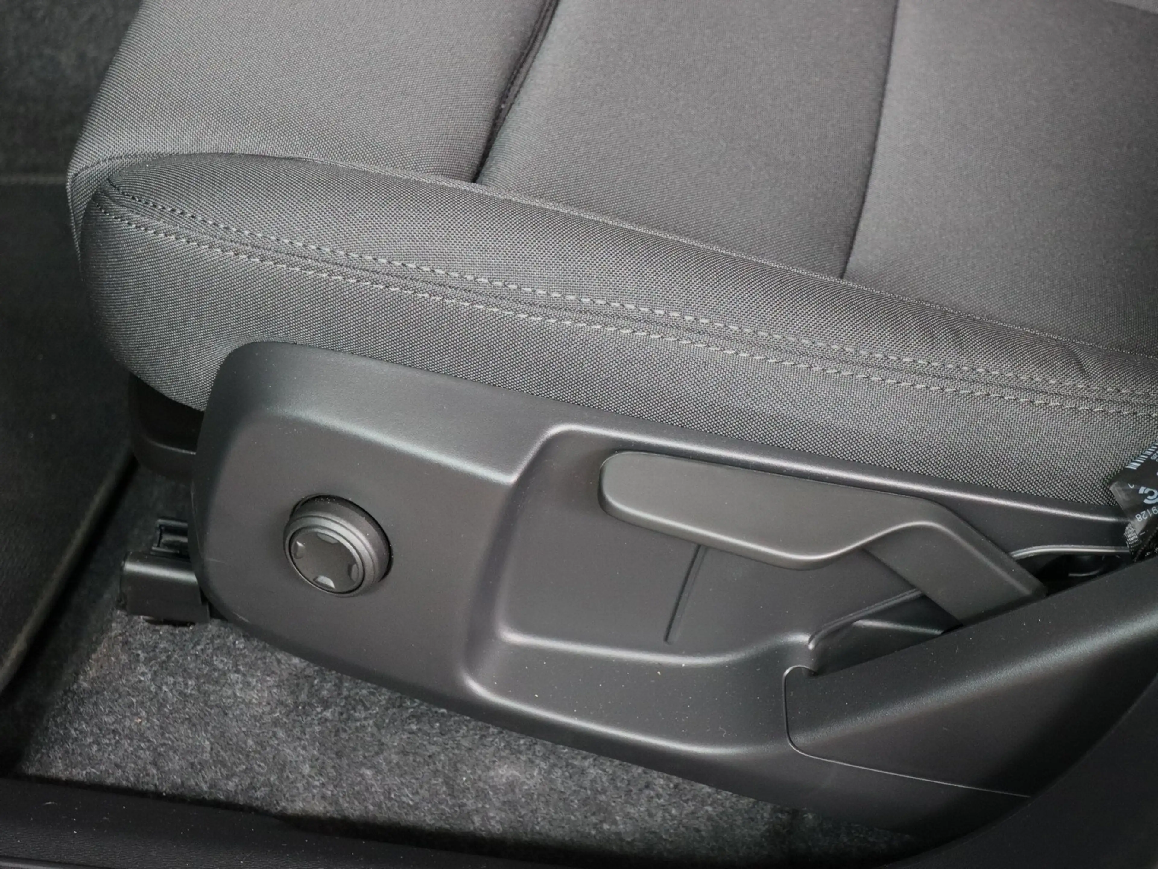 Volvo EX40 Single Motor Extended Range Plus 360°*Pilot*har... — photo 14