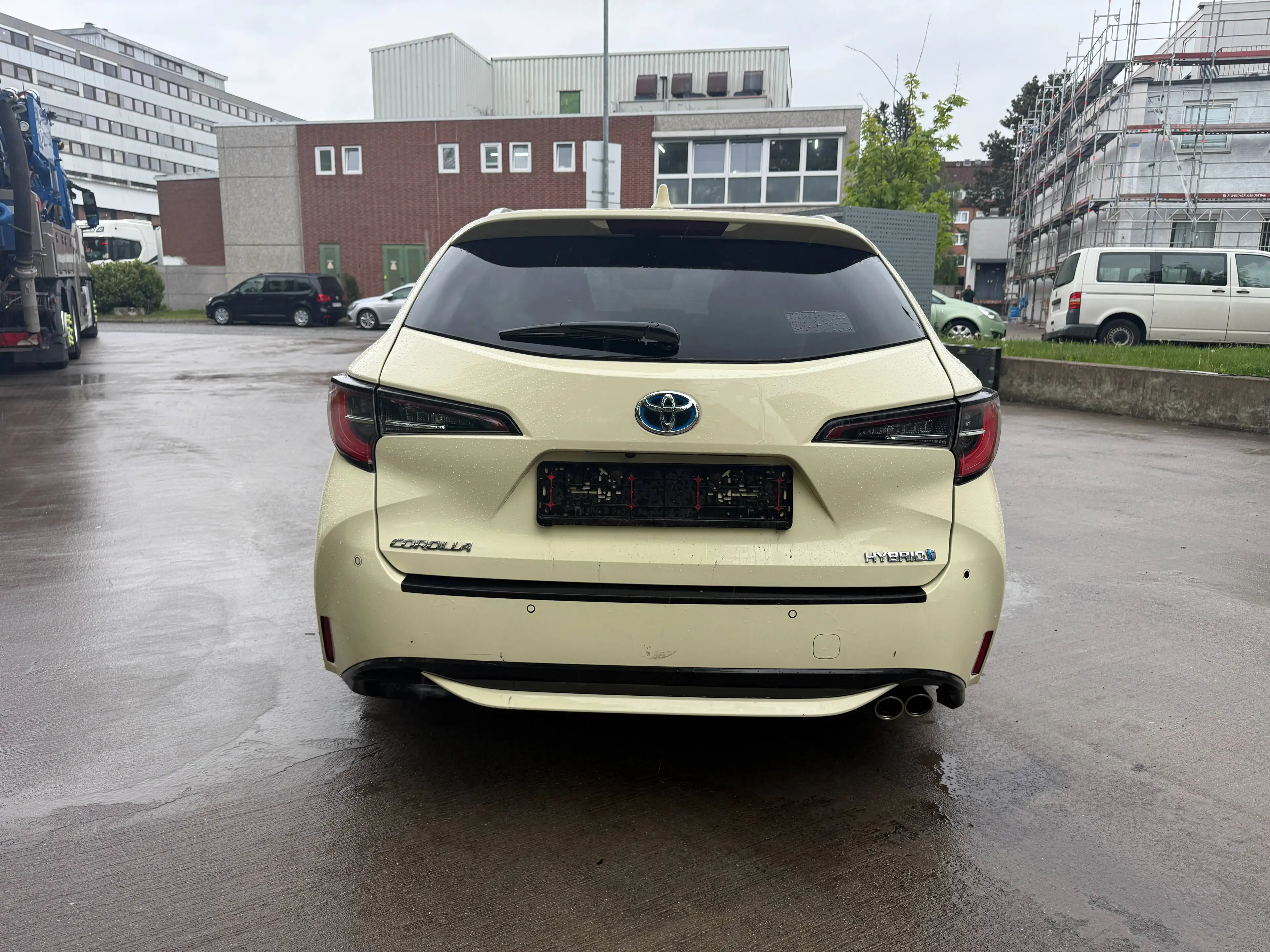 Toyota Corolla 2 x Touring Sports Hybrid Team Deuts.-Folie-TAXI — photo 6
