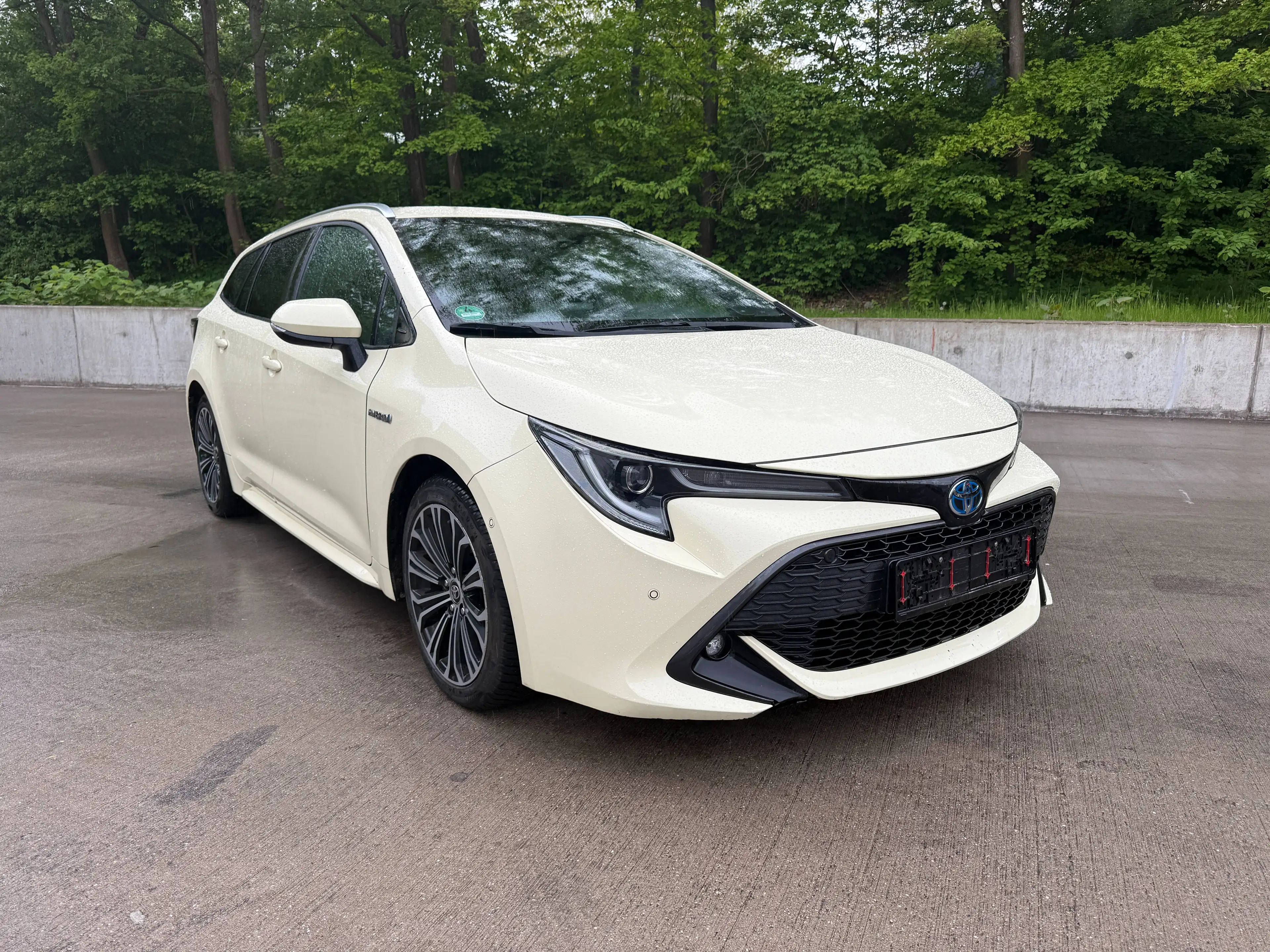 Toyota Corolla 2 x Touring Sports Hybrid Team Deuts.-Folie-TAXI