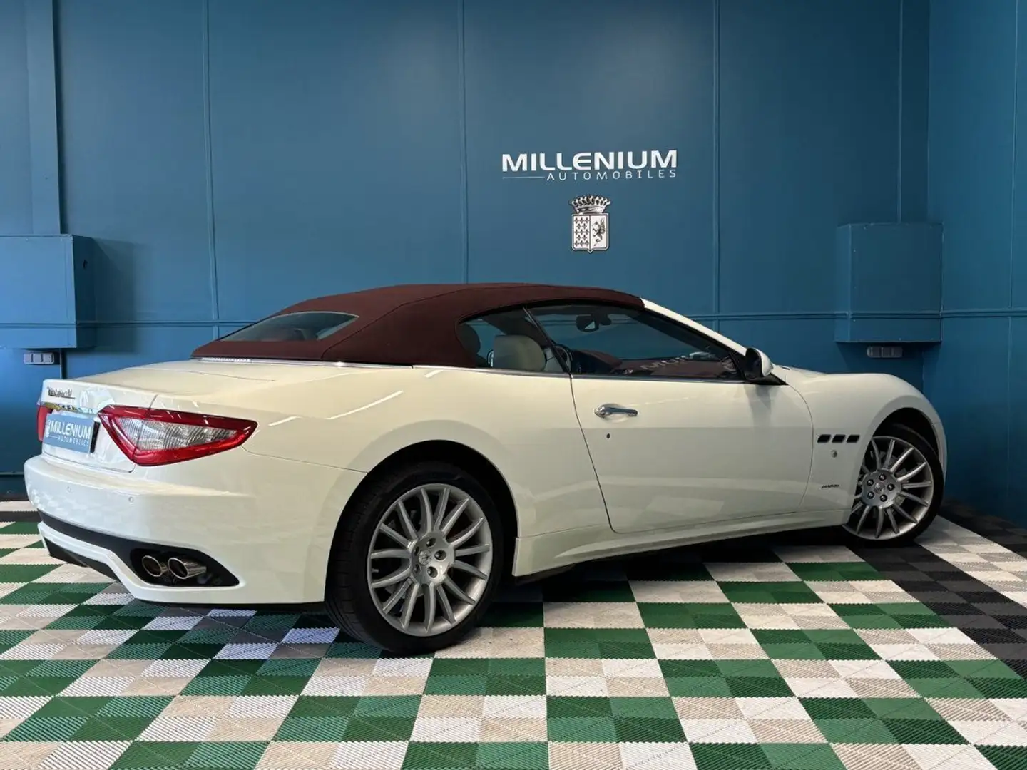 Maserati GranCabrio 4.7 440CH Blanc - 2