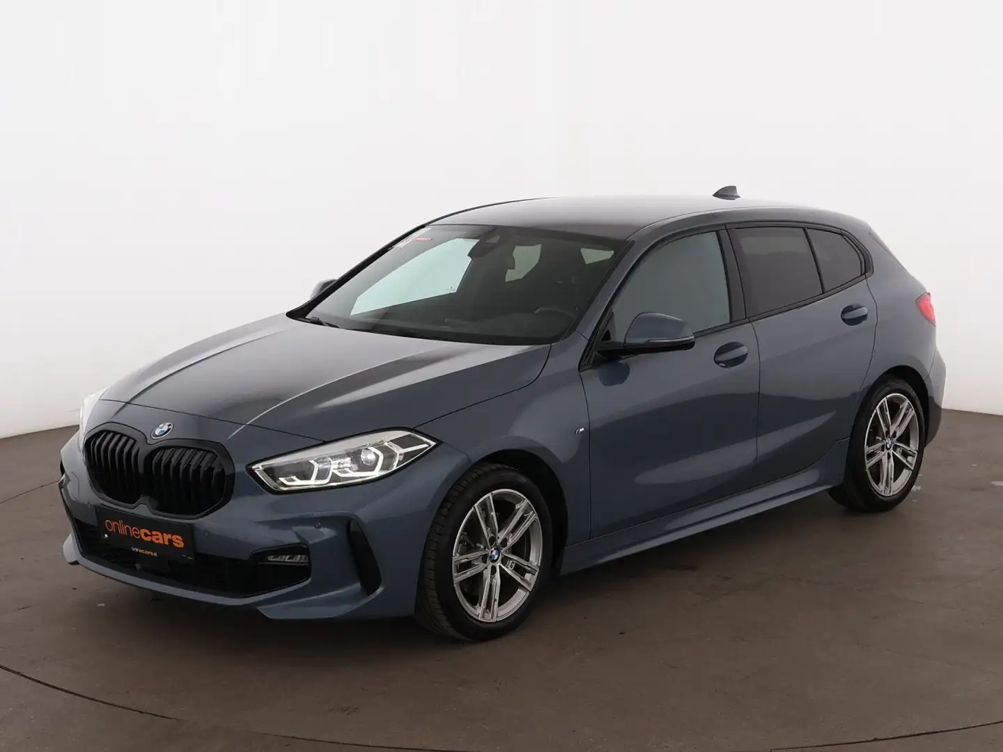 BMW 118 i Limousine M-Sport Aut LED ALCANTARA AHK NAVI Grau - 2