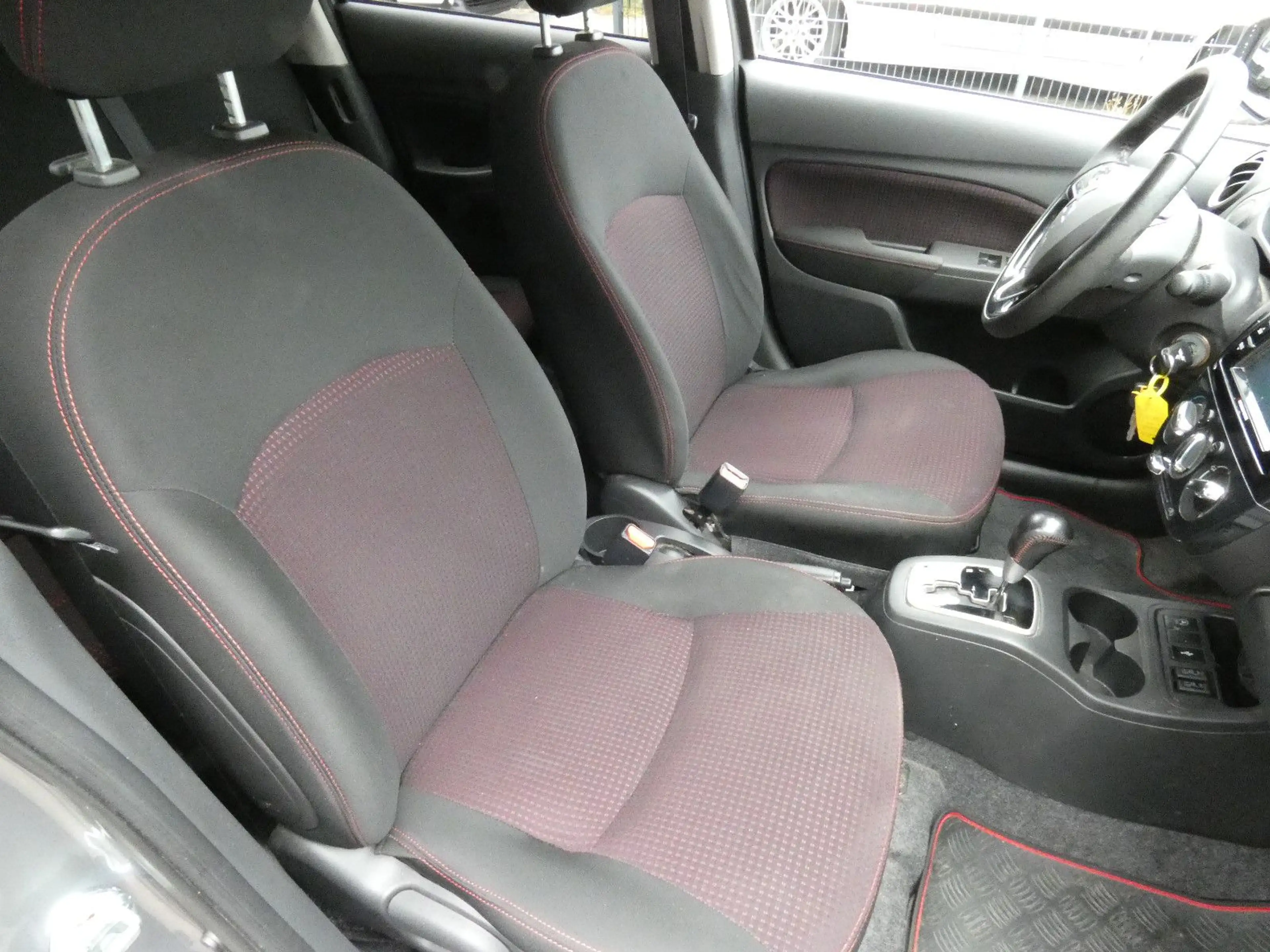 Mitsubishi Space Star Spirit+ Black 1.2 CVT*Klima*Alu*Navi* — photo 11
