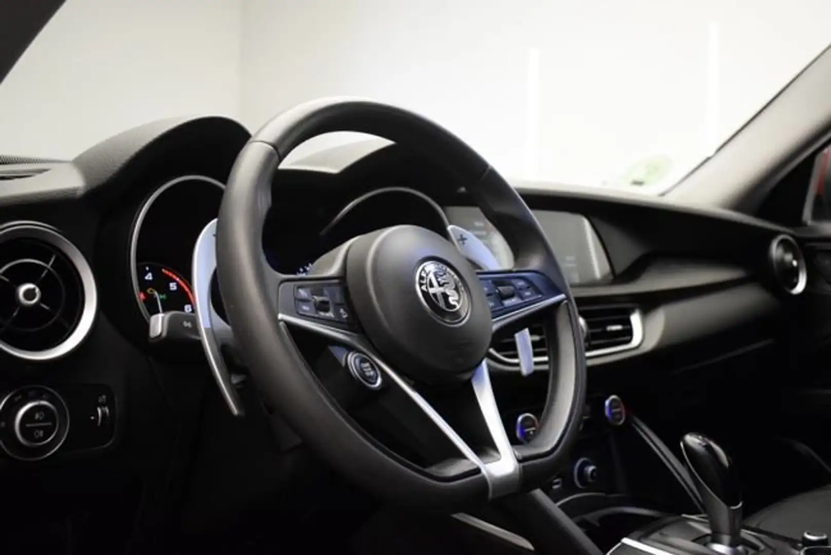 Alfa Romeo Stelvio 2.2 Diésel 140kW (190CV) Executive RWD Rojo - 2