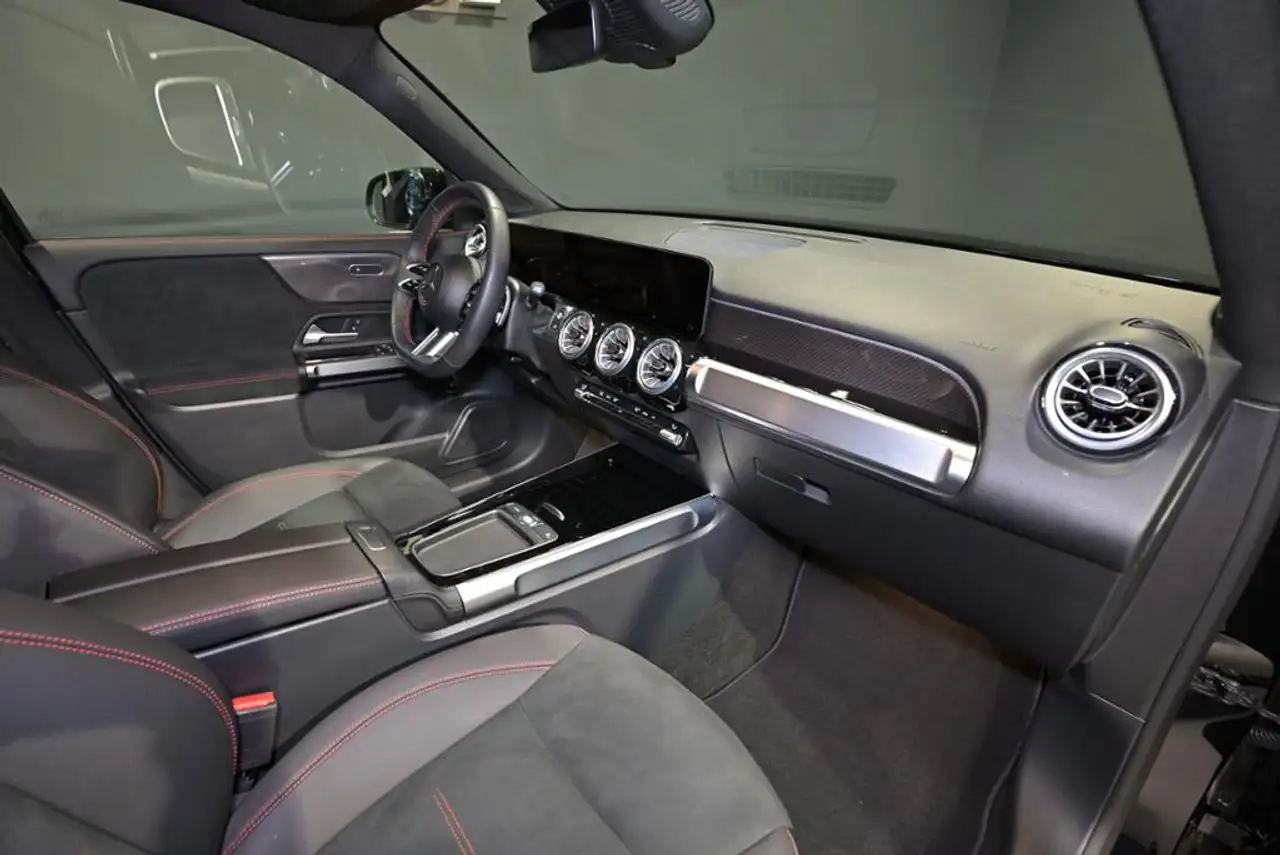 Mercedes-Benz GLB 200 AMG/360'/LED/PANO/AHK/TOTW/NIGHT/SHZ 17