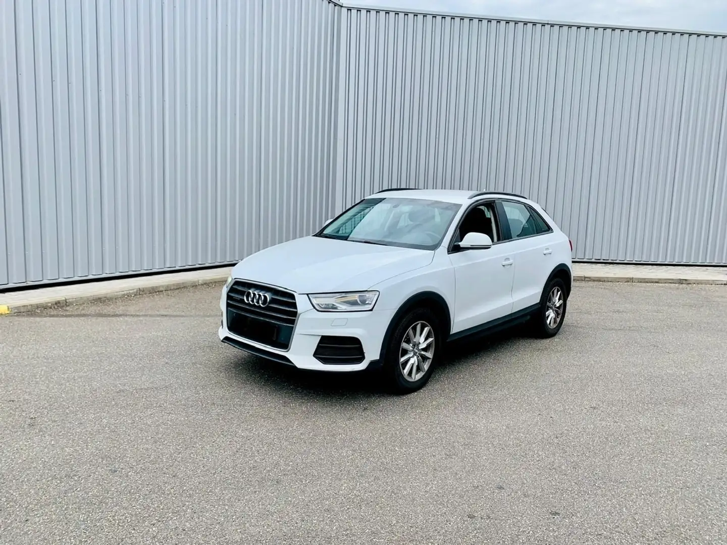 Audi Q3 2.0 TDi Quattro Design S tronic Weiß - 1