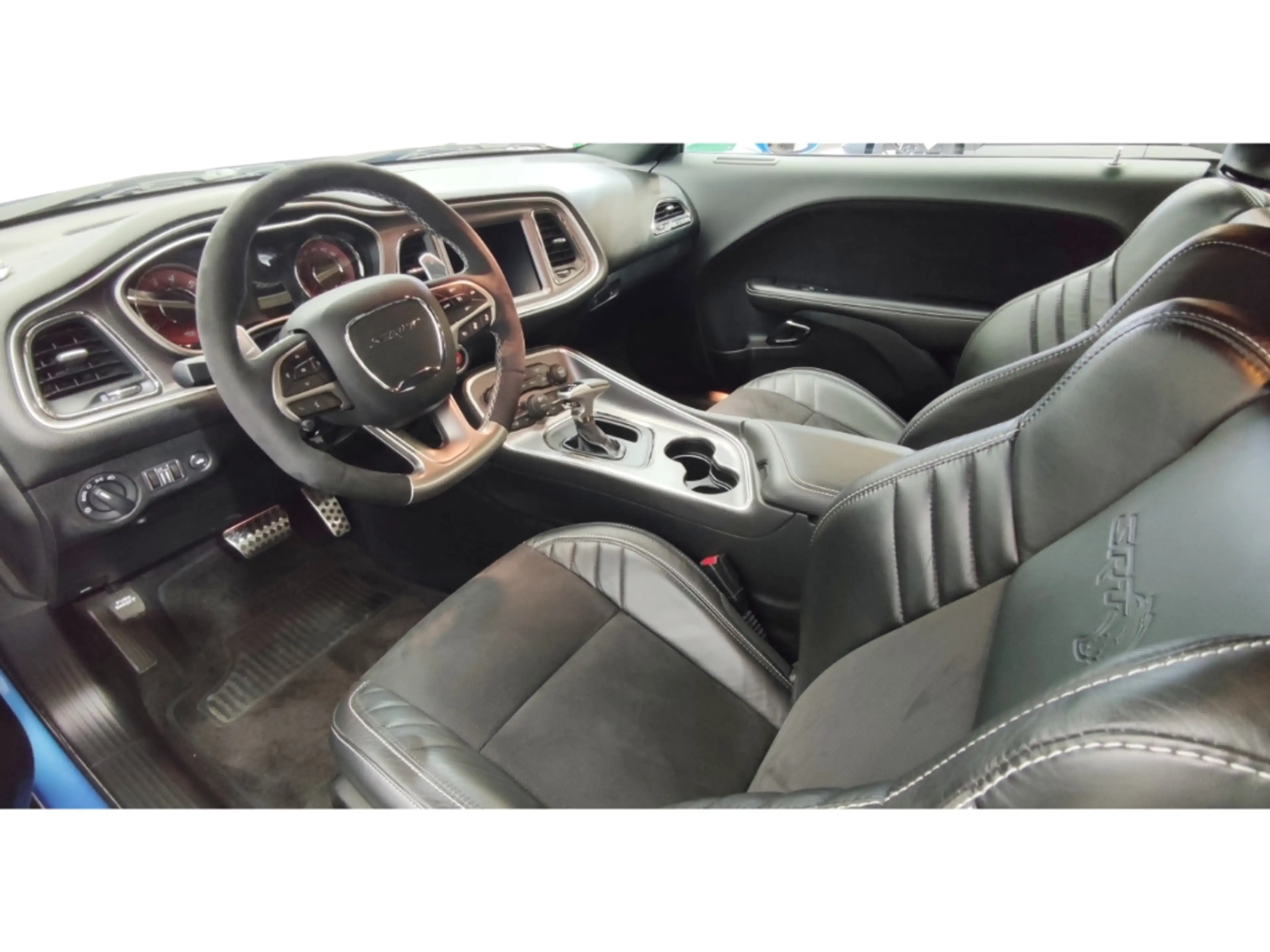Dodge Challenger SRT 6,2 Hellcat UNFALLFREI Automatik Navi Sitzh. — photo 7