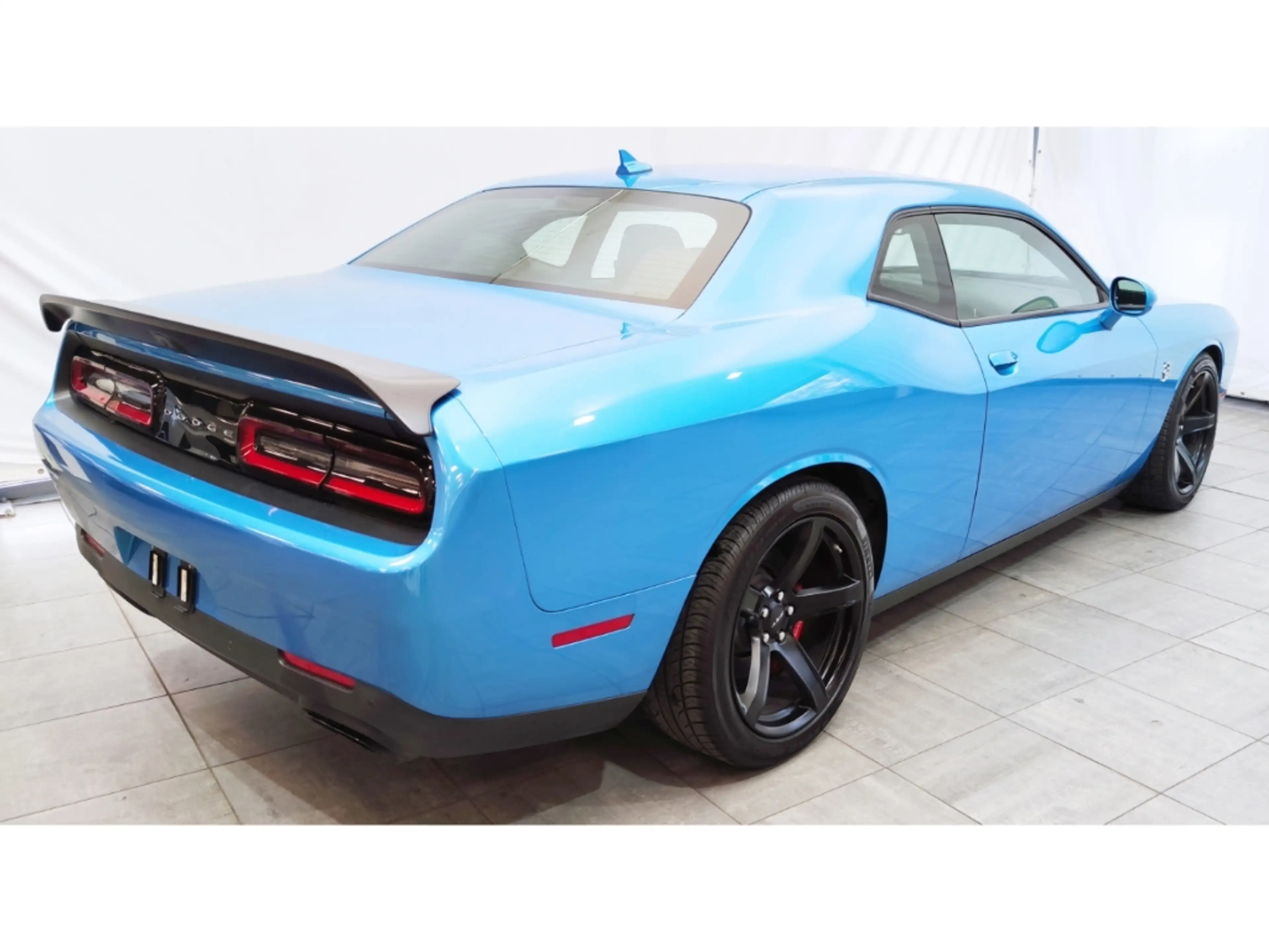 Dodge Challenger SRT 6,2 Hellcat UNFALLFREI Automatik Navi Sitzh. — photo 6