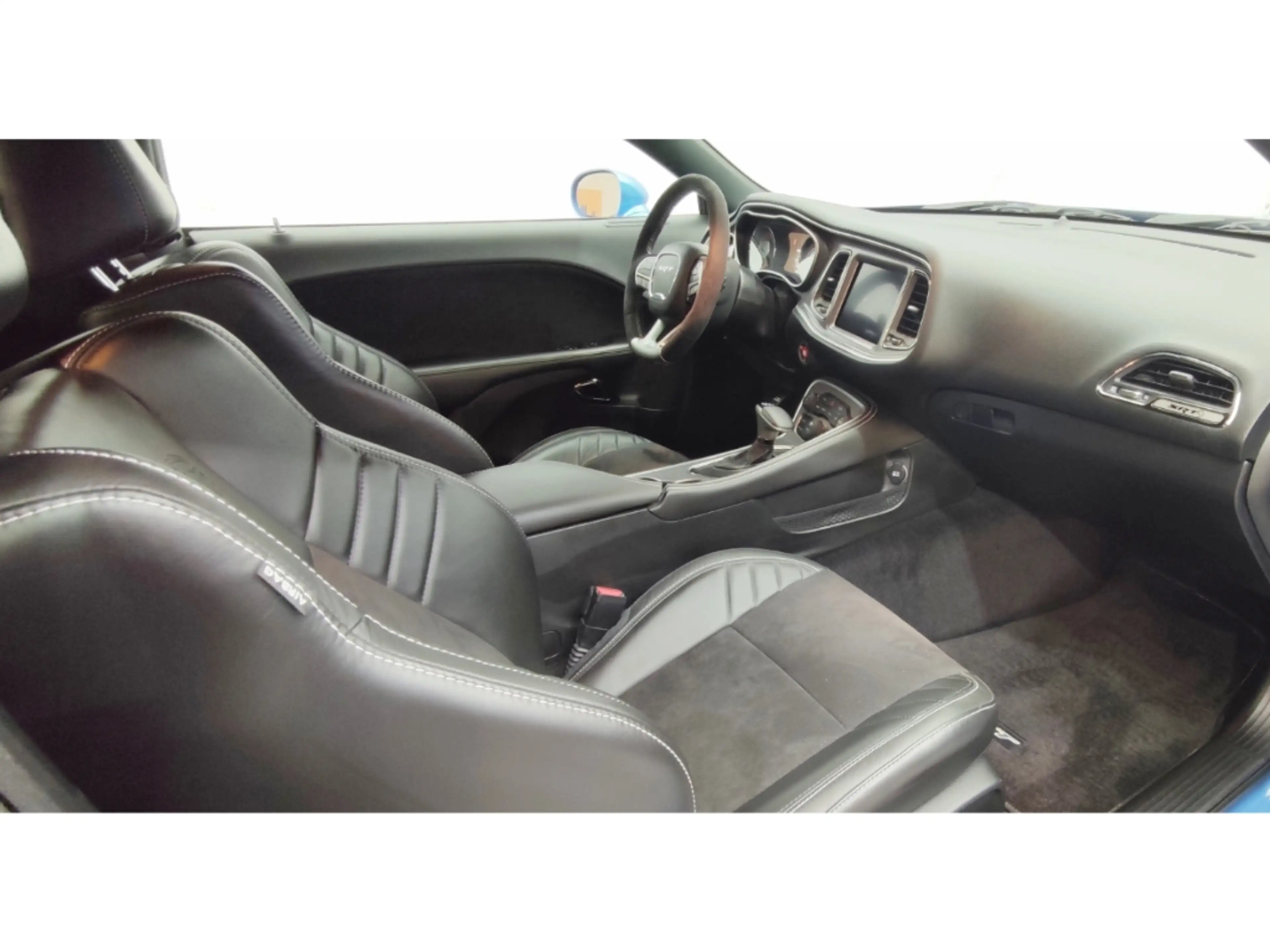 Dodge Challenger SRT 6,2 Hellcat UNFALLFREI Automatik Navi Sitzh. — photo 9