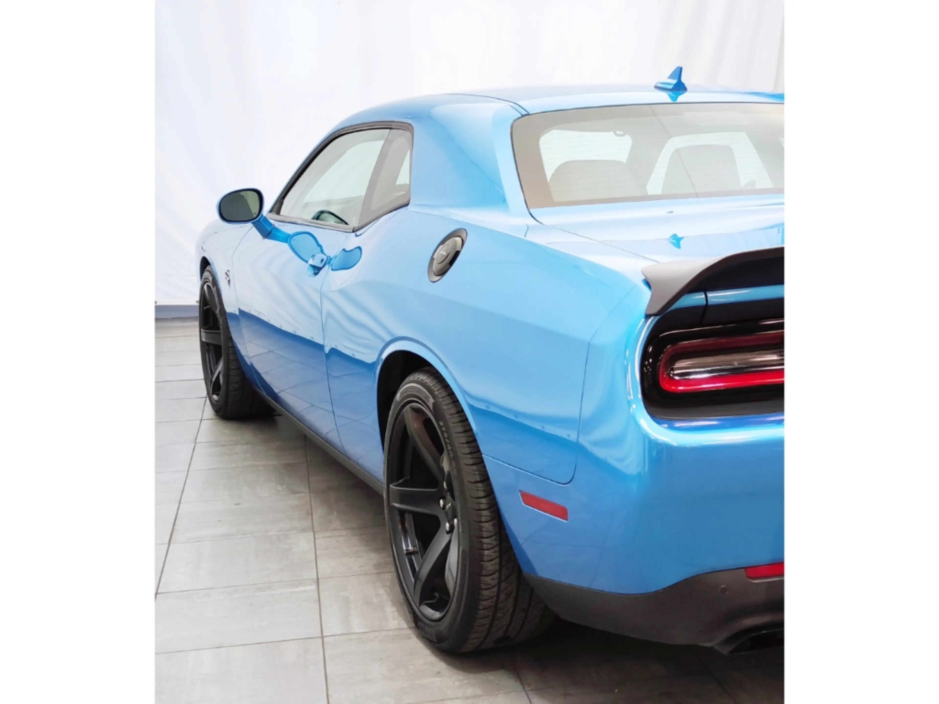 Dodge Challenger SRT 6,2 Hellcat UNFALLFREI Automatik Navi Sitzh. — photo 4