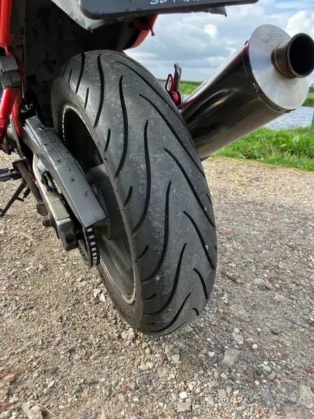 Suzuki Bandit 600 - foto 6