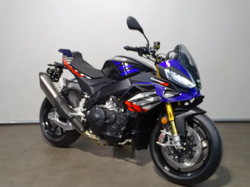 Aprilia Tuono - foto 2