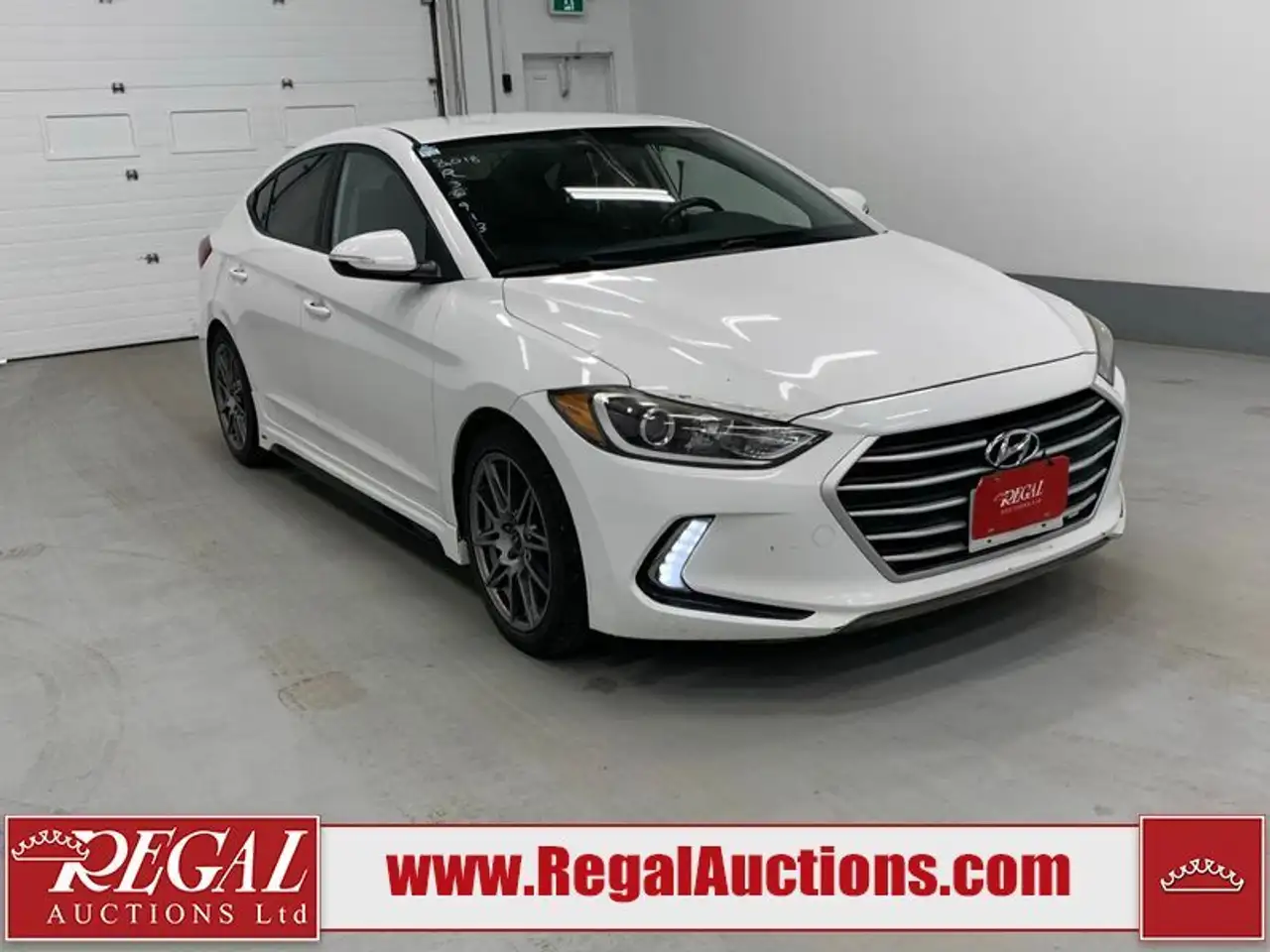 Hyundai ELANTRA снимка Hyundai ELANTRA