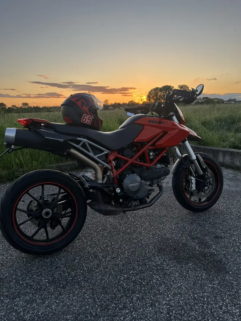 Ducati Hypermotard 796 - 2