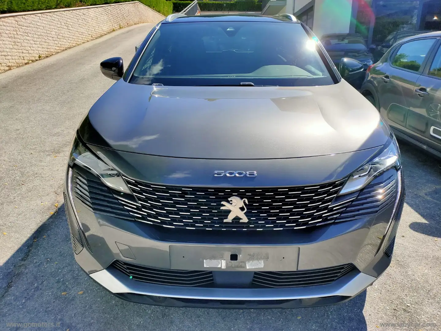 Peugeot 5008 PureTech Turbo 130S&S EAT8 All.Pack Gris - 2