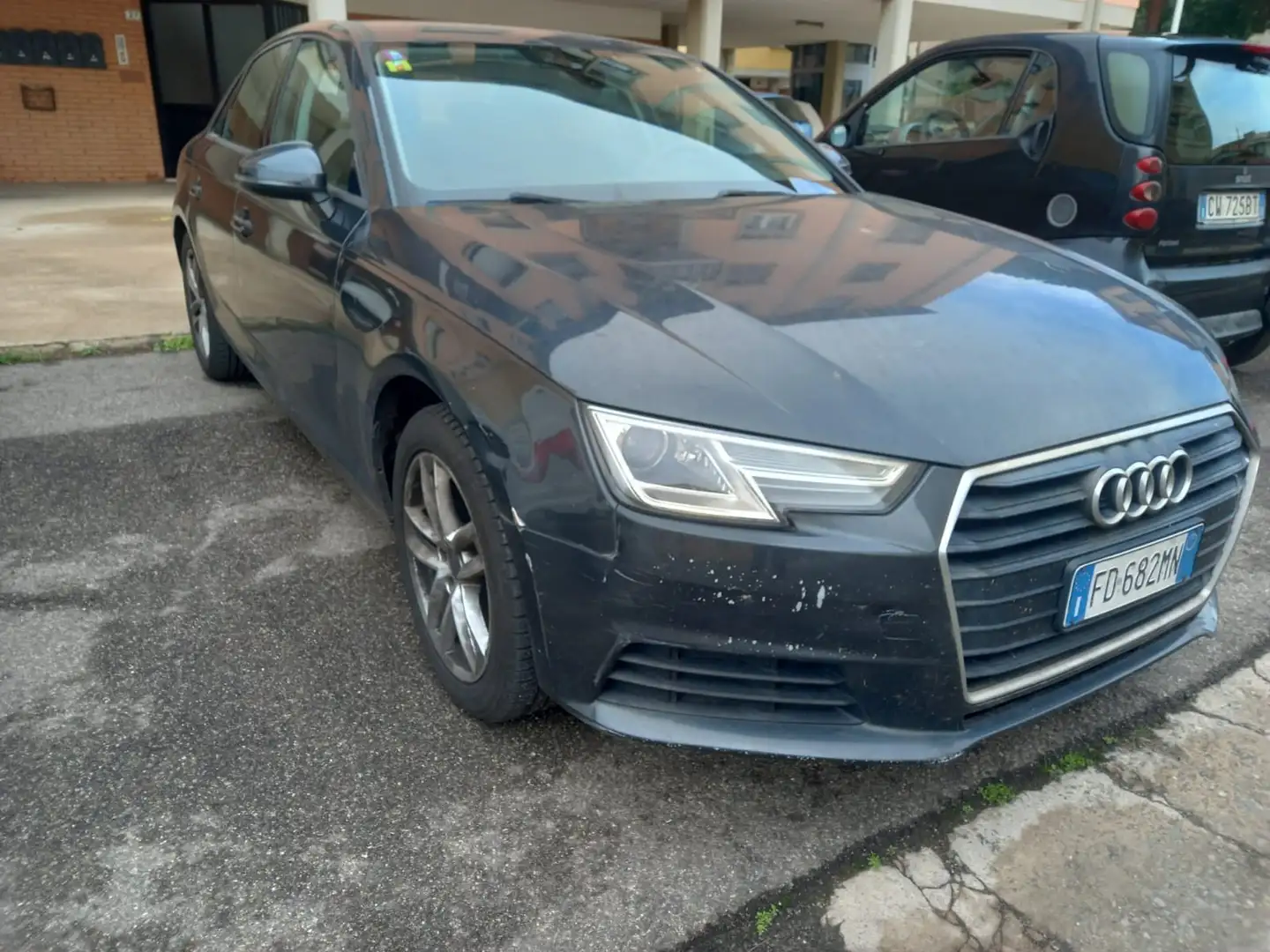 Audi A4 2.0 tdi Business 150cv s-tronic - 1