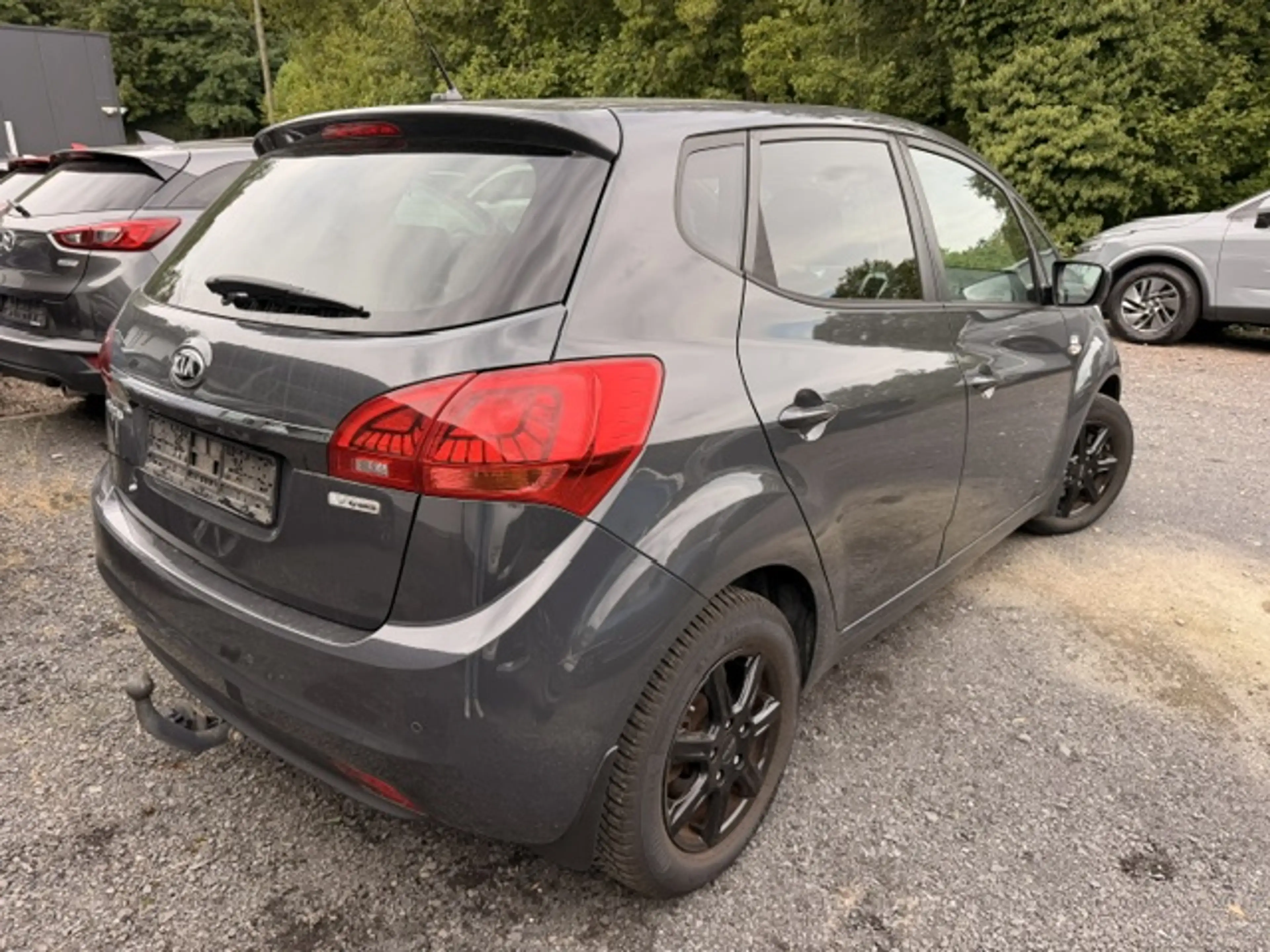 Kia Venga — photo 4