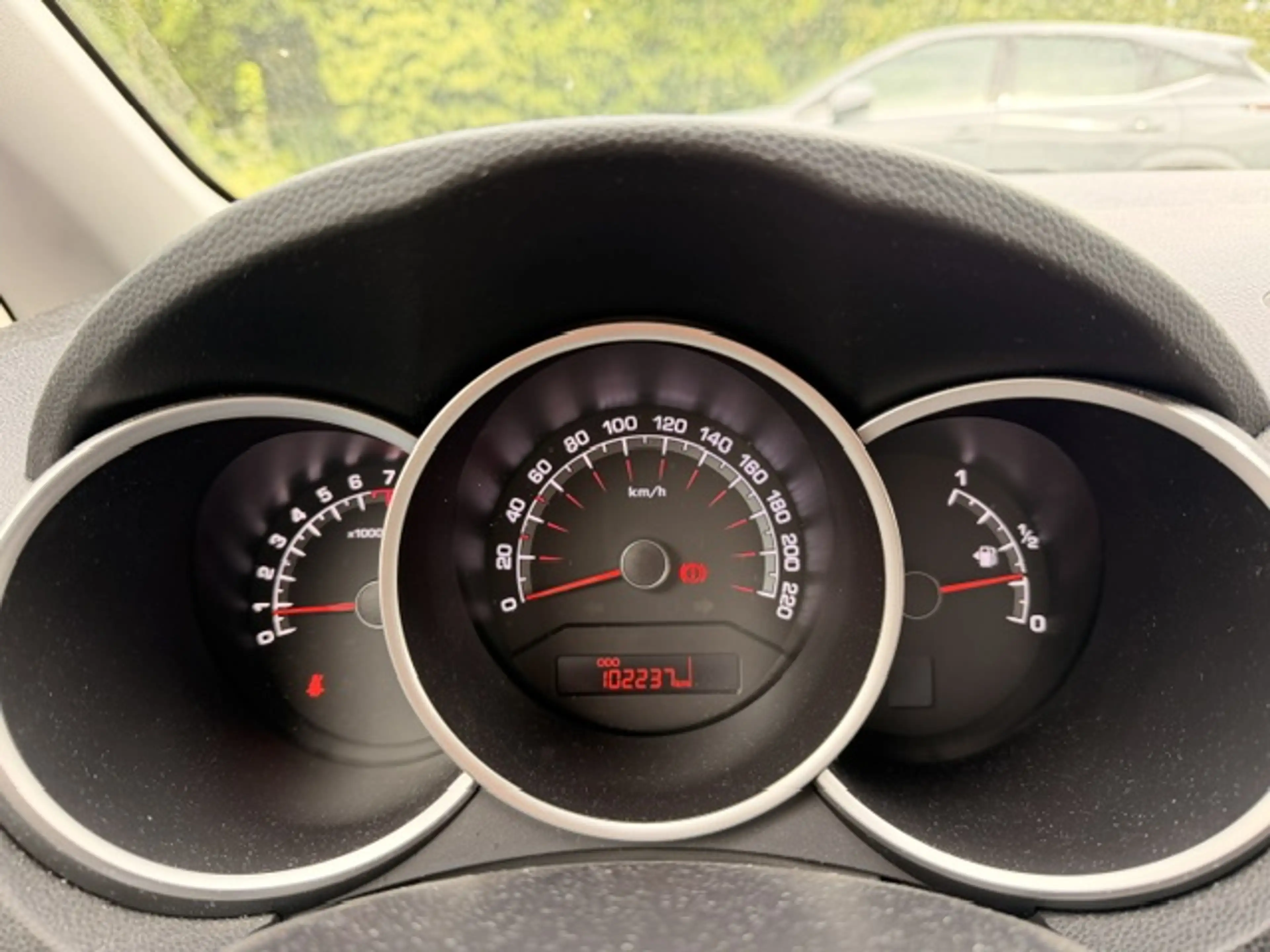 Kia Venga — photo 7