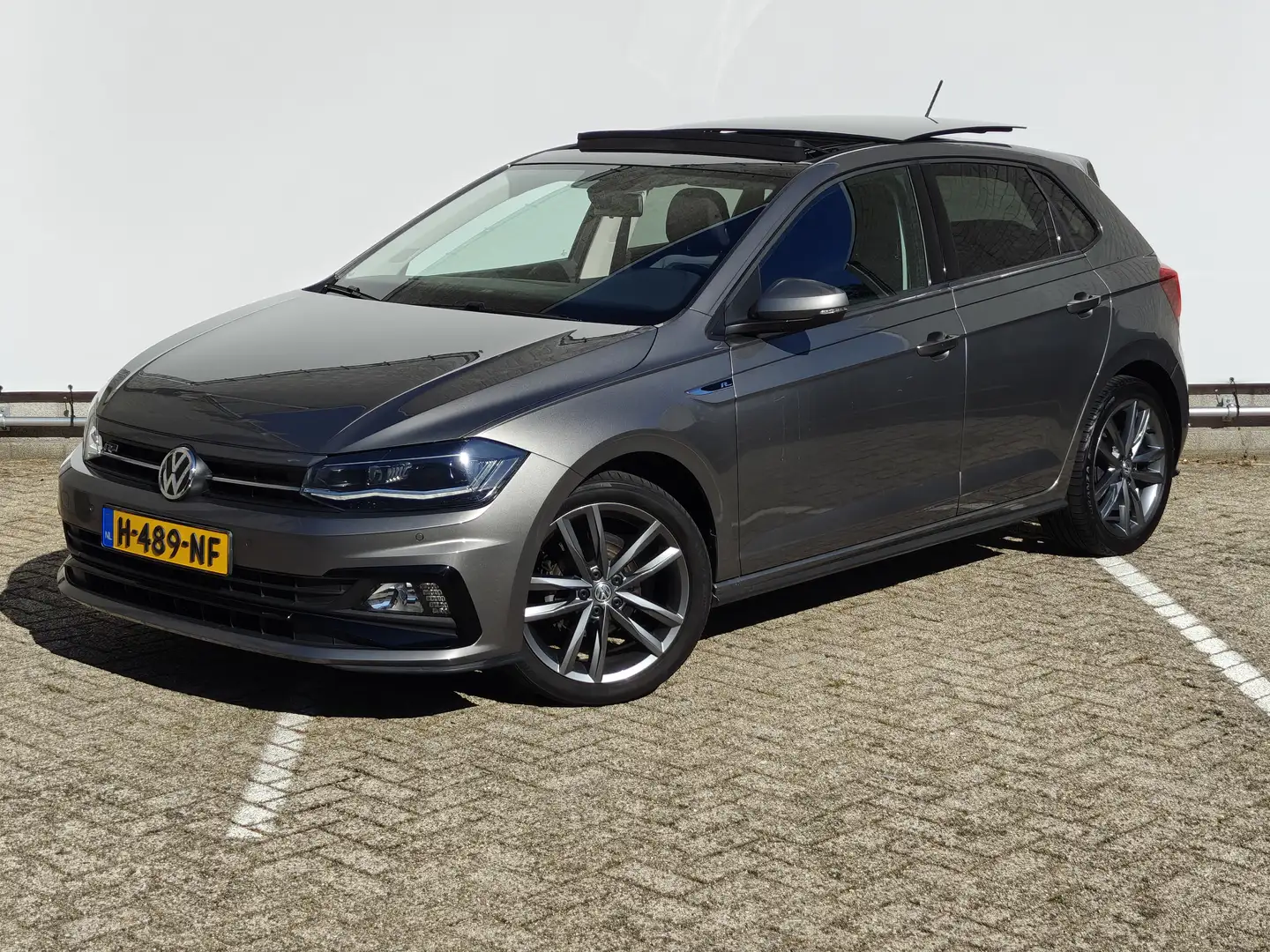 Volkswagen Polo 1.0 TSI Highline R-Line exterieur | 1e eigenaar | Gris - 1