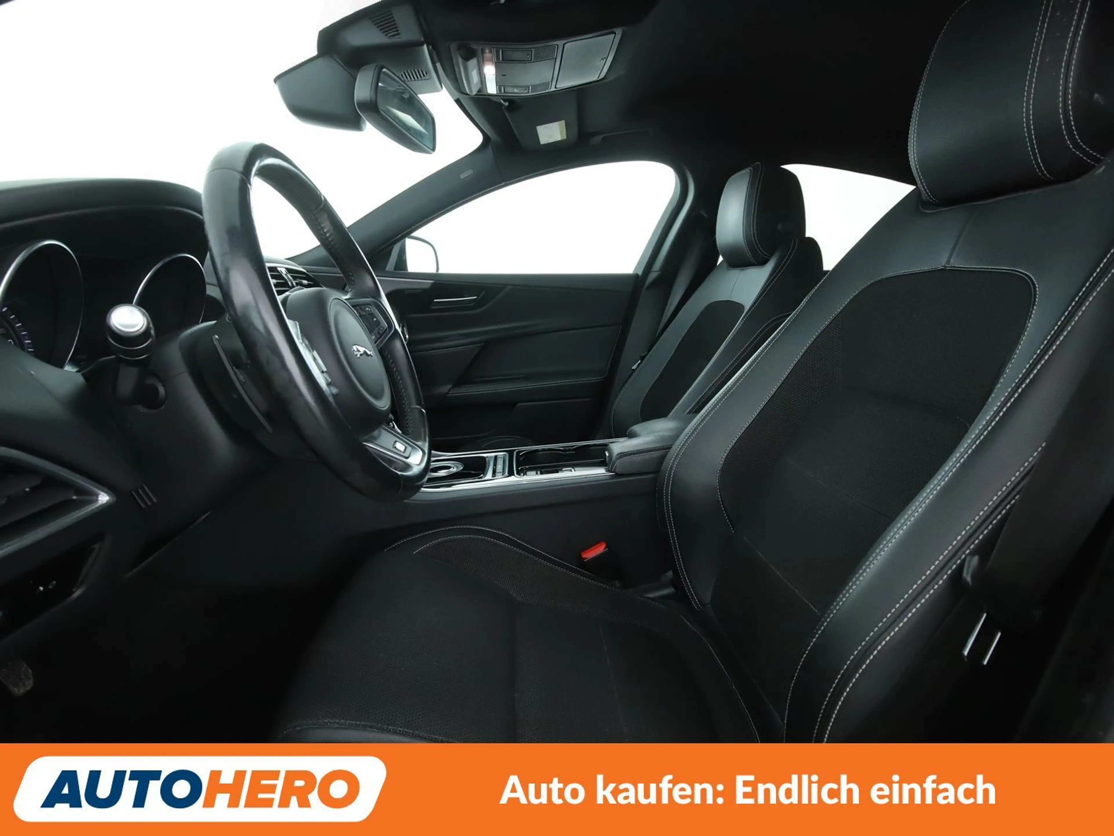 Jaguar XE 25t R-Sport Aut*NAVI*XENON*TEMPO*CAM*PDC*SHZ* — photo 10