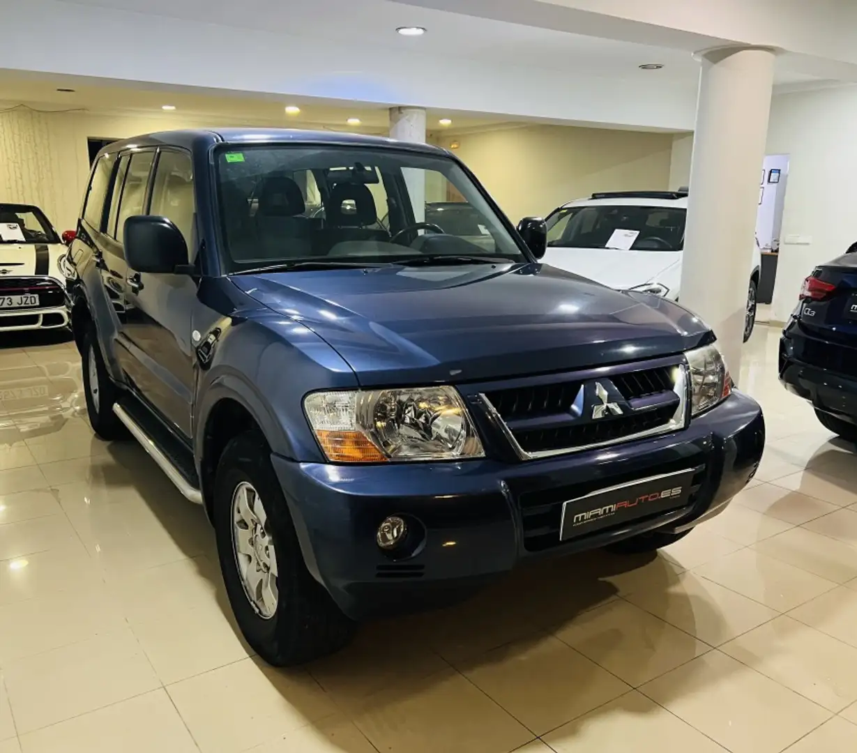 Mitsubishi Montero 3.2 DI-D Instyle Albastru - 1