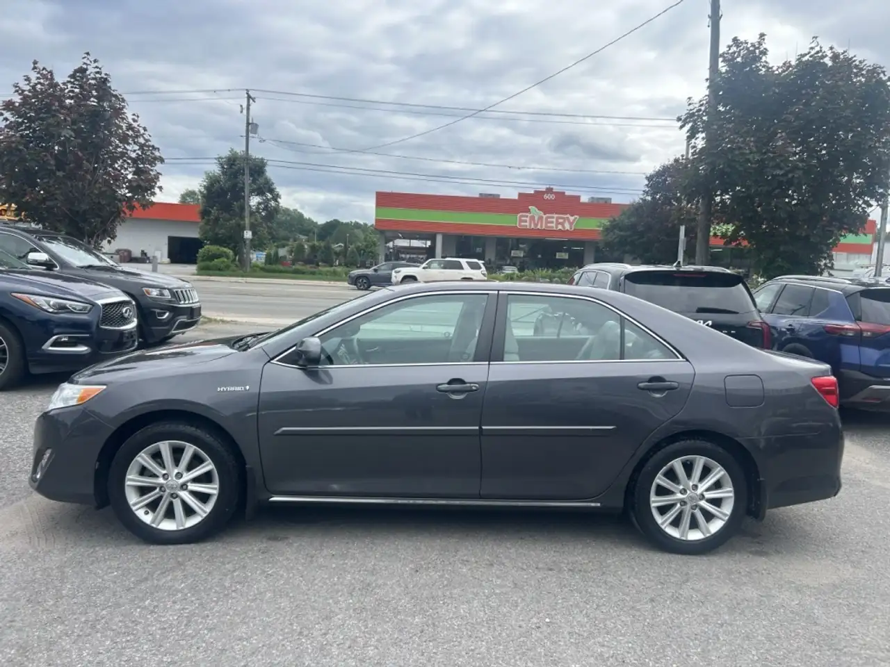 Toyota Camry снимка Toyota Camry