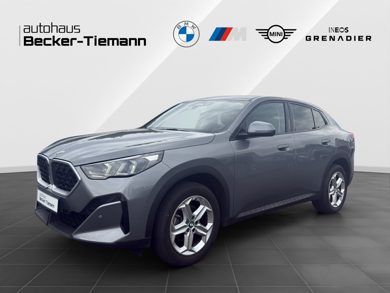 BMW X2 sDrive18d *AHK*18 ZOLL*KAMERA*SITZ HZG*DAB*CARPLAY