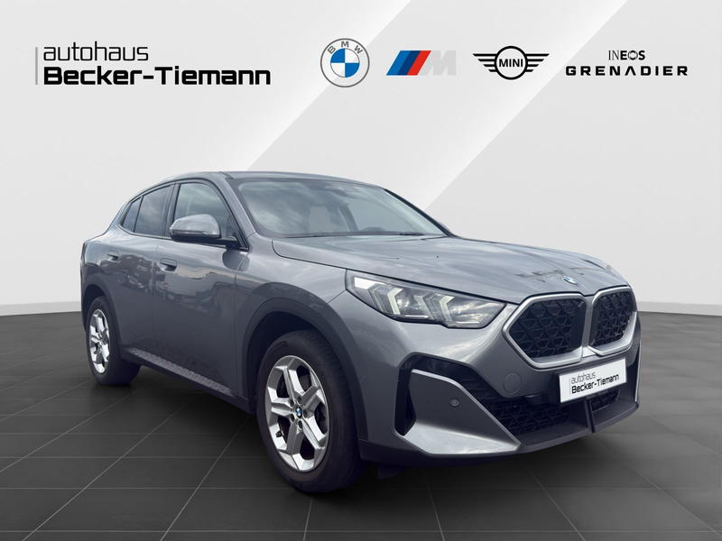 BMW X2 sDrive18d *AHK*18 ZOLL*KAMERA*SITZ HZG*DAB*CARPLAY — photo 7