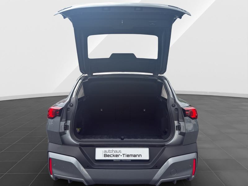 BMW X2 sDrive18d *AHK*18 ZOLL*KAMERA*SITZ HZG*DAB*CARPLAY — photo 14