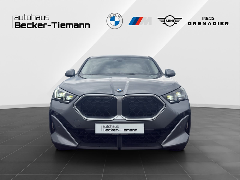 BMW X2 sDrive18d *AHK*18 ZOLL*KAMERA*SITZ HZG*DAB*CARPLAY — photo 2
