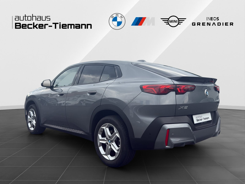 BMW X2 sDrive18d *AHK*18 ZOLL*KAMERA*SITZ HZG*DAB*CARPLAY — photo 4