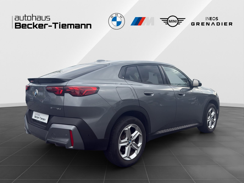 BMW X2 sDrive18d *AHK*18 ZOLL*KAMERA*SITZ HZG*DAB*CARPLAY — photo 6