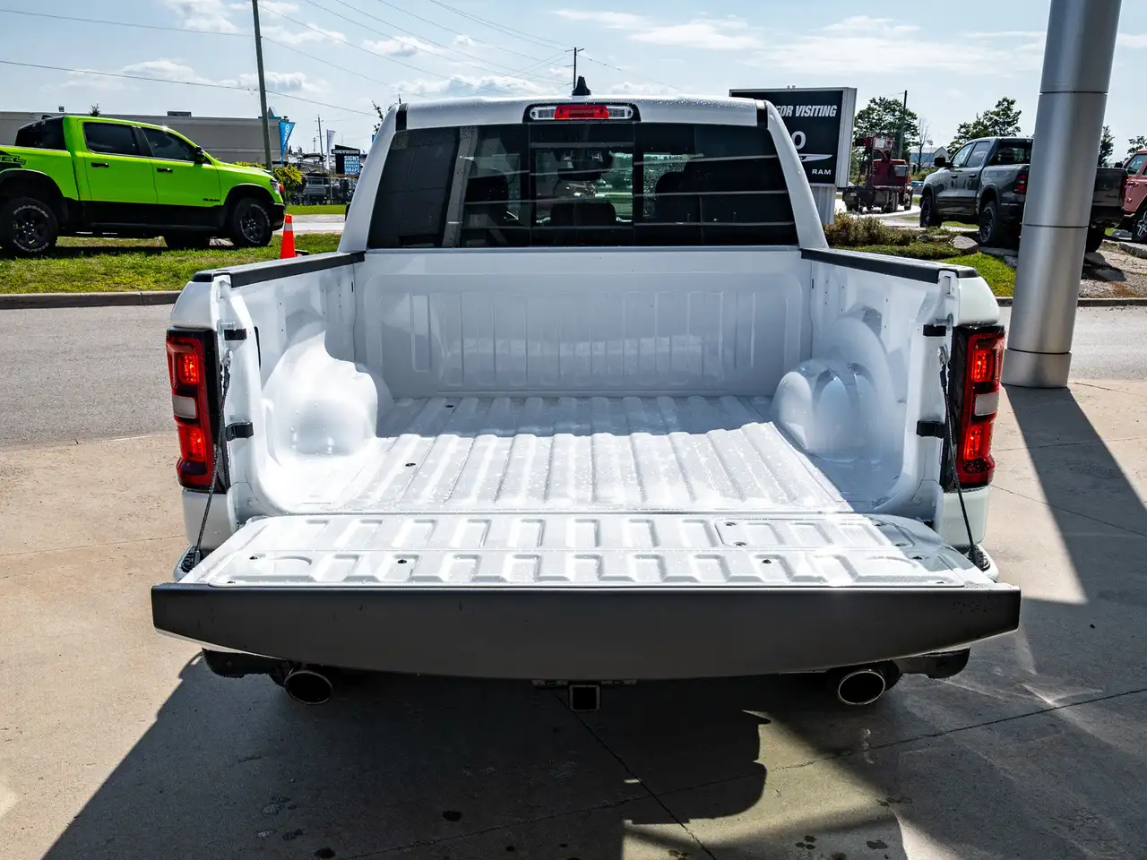 RAM 1500 снимка RAM 1500