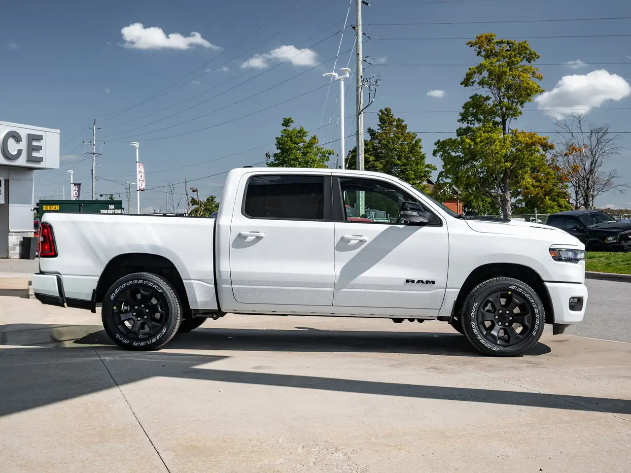 RAM 1500 снимка RAM 1500