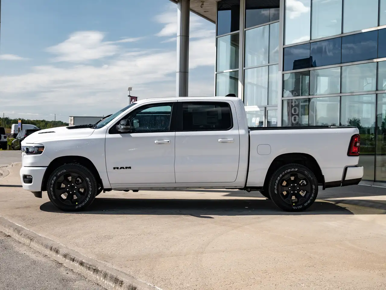 RAM 1500 снимка RAM 1500
