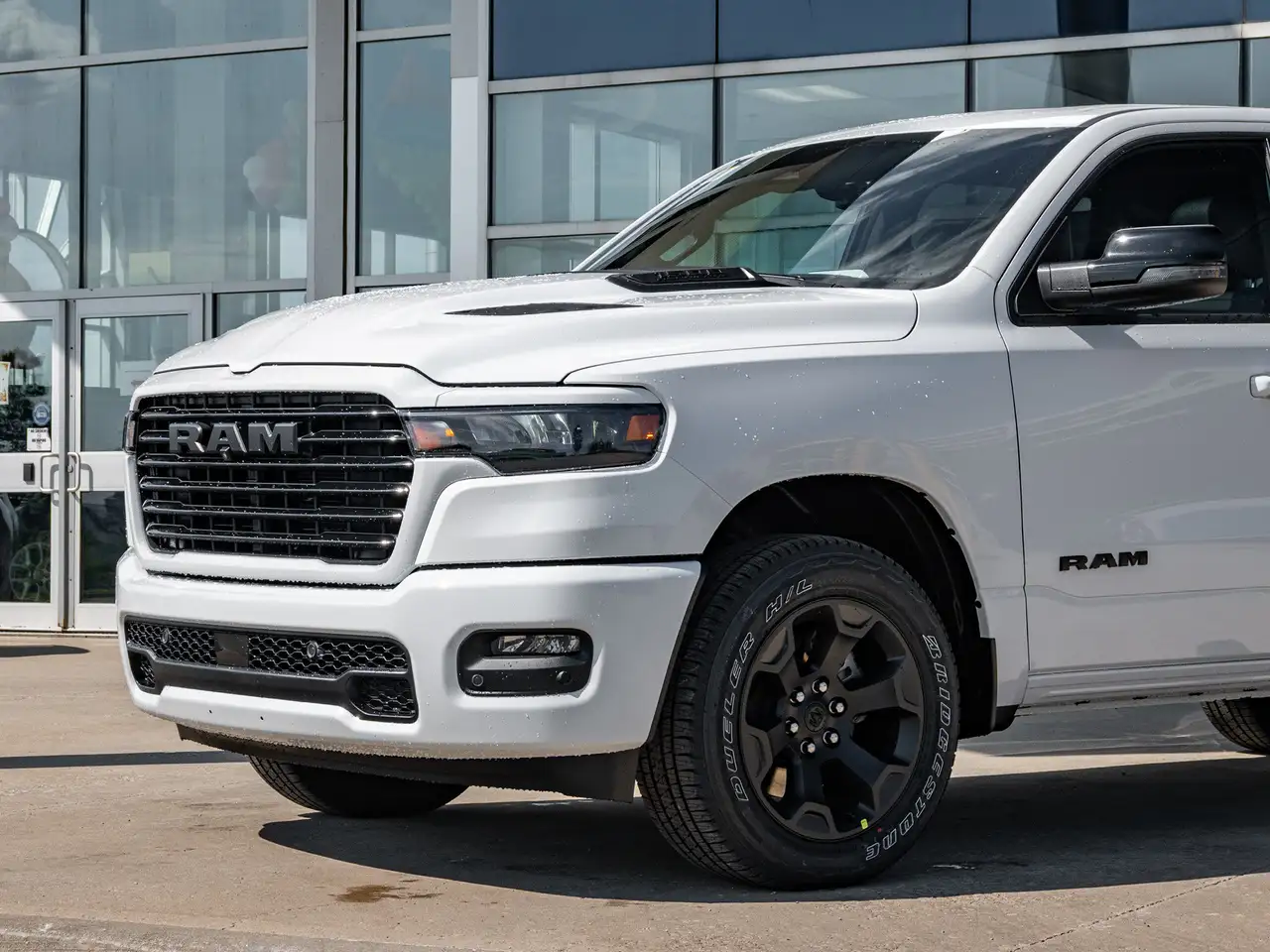 RAM 1500 снимка RAM 1500