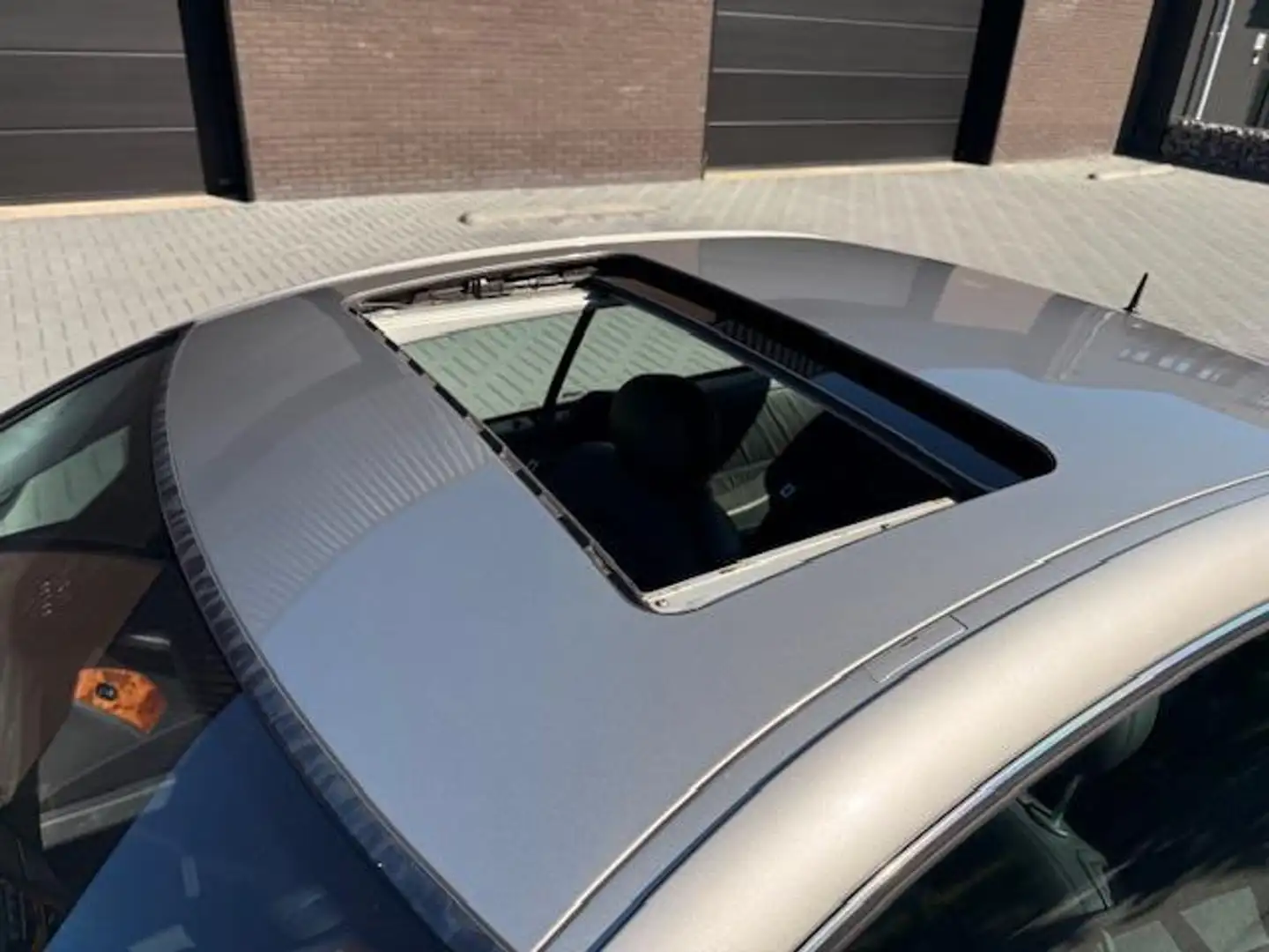 Mercedes-Benz CLK 240 Coupé Elegance|AUTOMAAT|VOL LEDER|NWE.APK|17 INCH| Grijs - 2