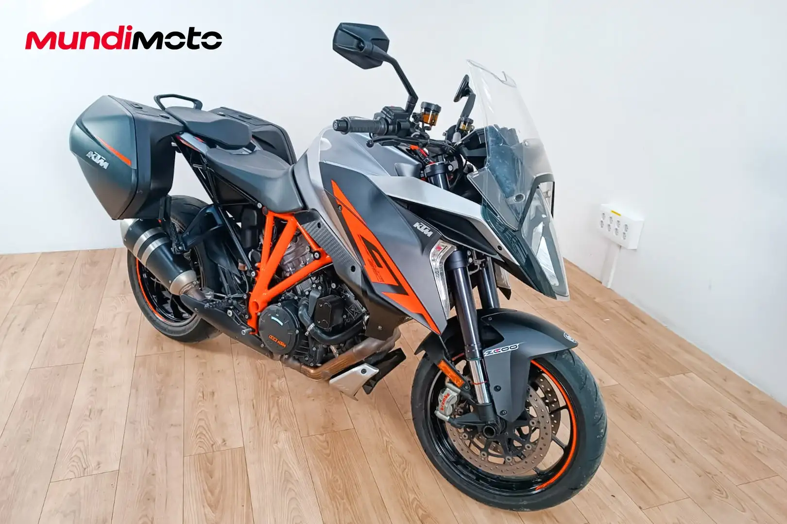 KTM 1290 Super Duke GT - 2