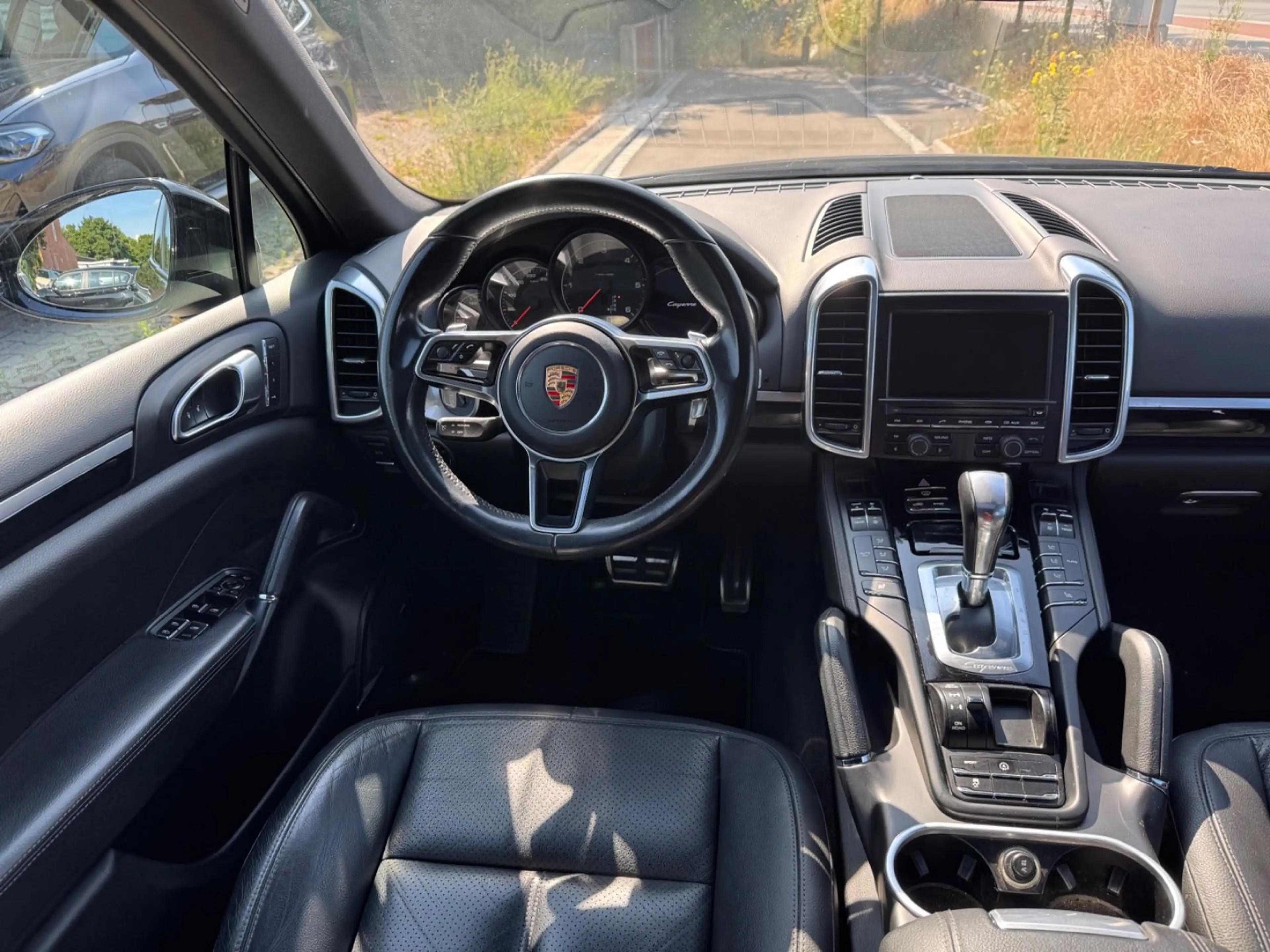 Porsche Cayenne Diesel S/GSD/Memory/4xSHZ/Tempo/Bose/22" — photo 9