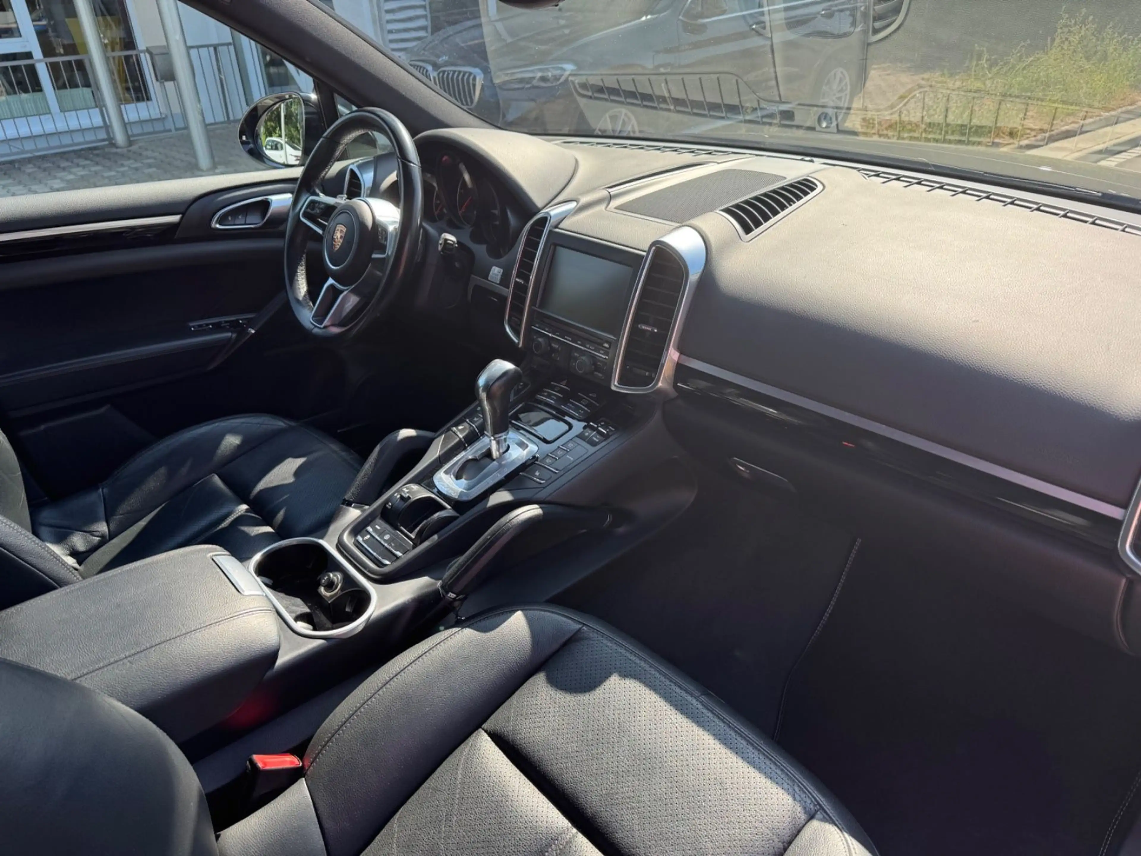 Porsche Cayenne Diesel S/GSD/Memory/4xSHZ/Tempo/Bose/22" — photo 6